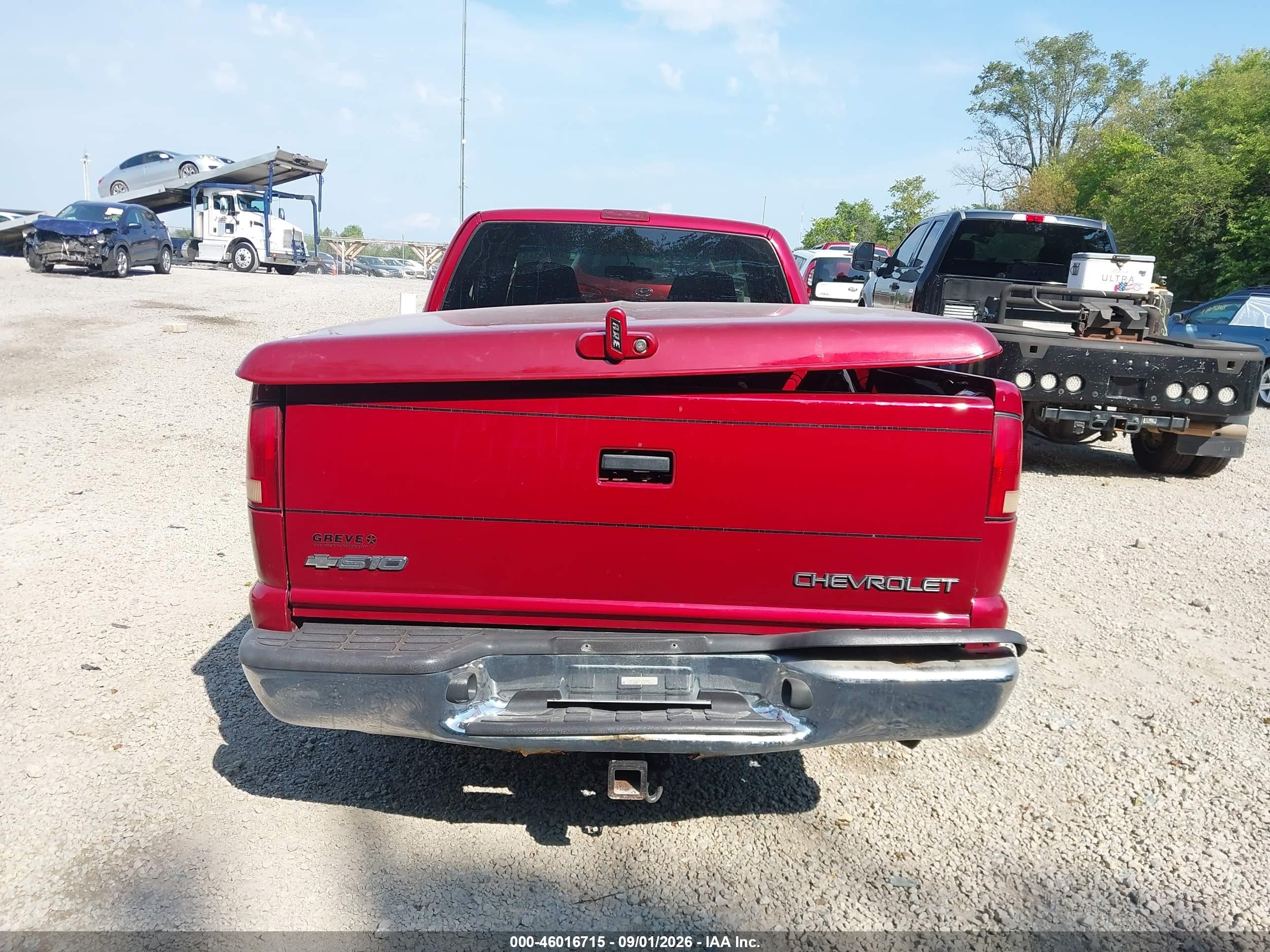 2000 Chevrolet S-10 Ls Red vin: 1GCCS19W3Y8233243