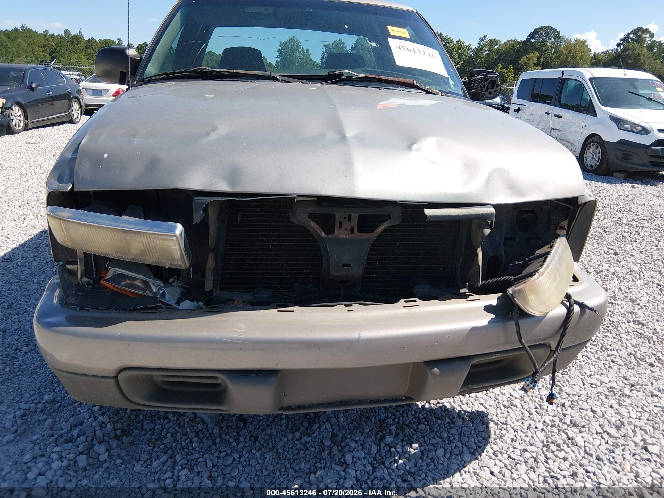 2001 Chevrolet S-10 Ls Beige vin: 1GCCS19W418108502