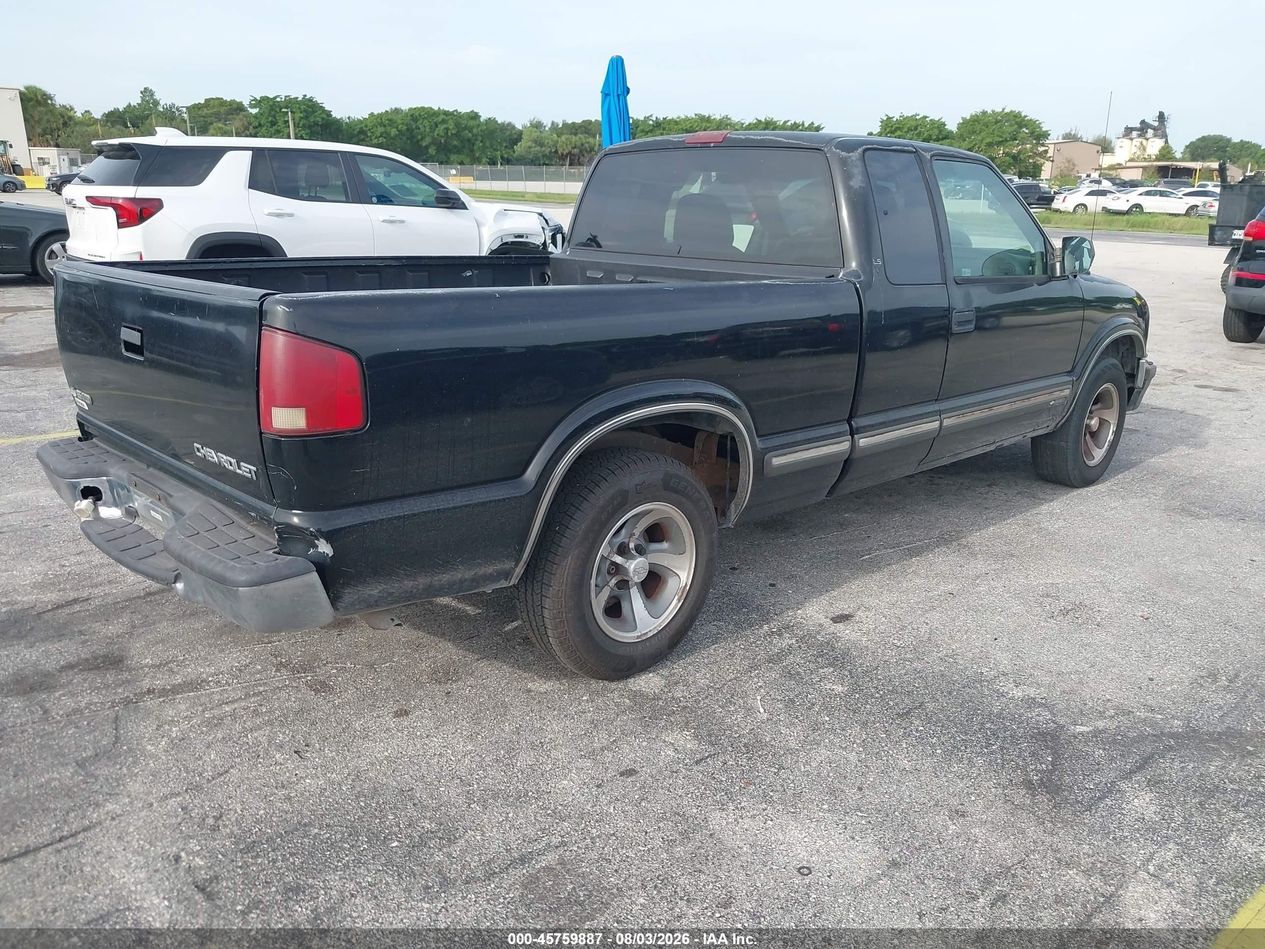 2001 Chevrolet S-10 Ls Черный vin: 1GCCS19W418109567