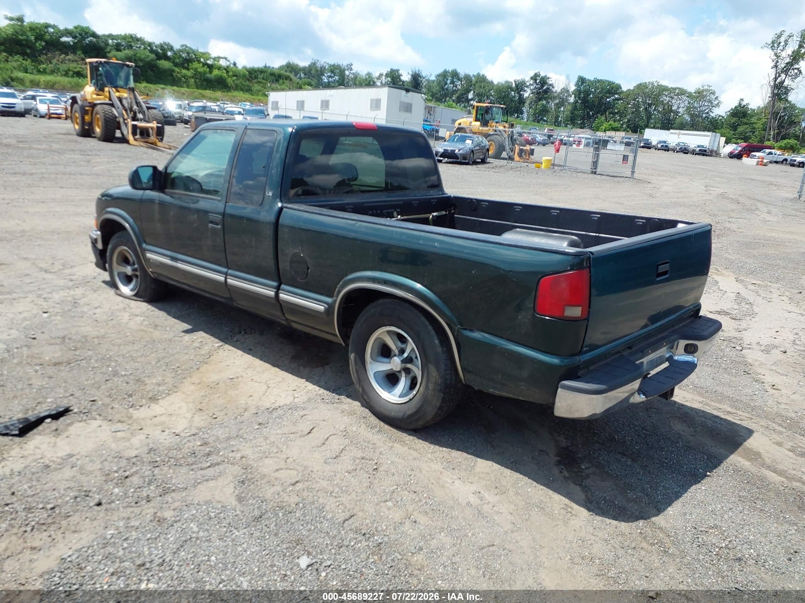 2001 Chevrolet S-10 Ls Green vin: 1GCCS19W418216571