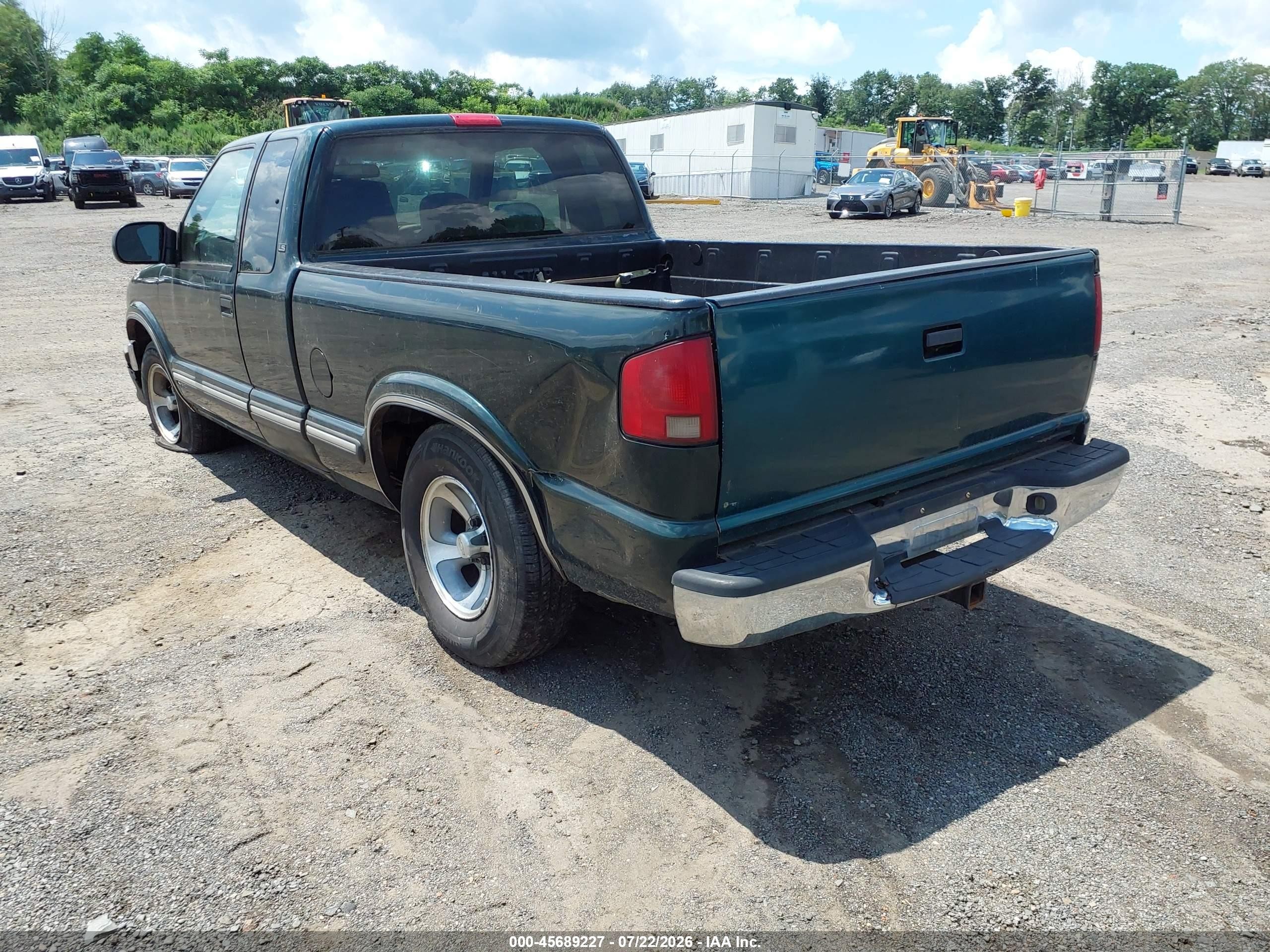 2001 Chevrolet S-10 Ls Green vin: 1GCCS19W418216571