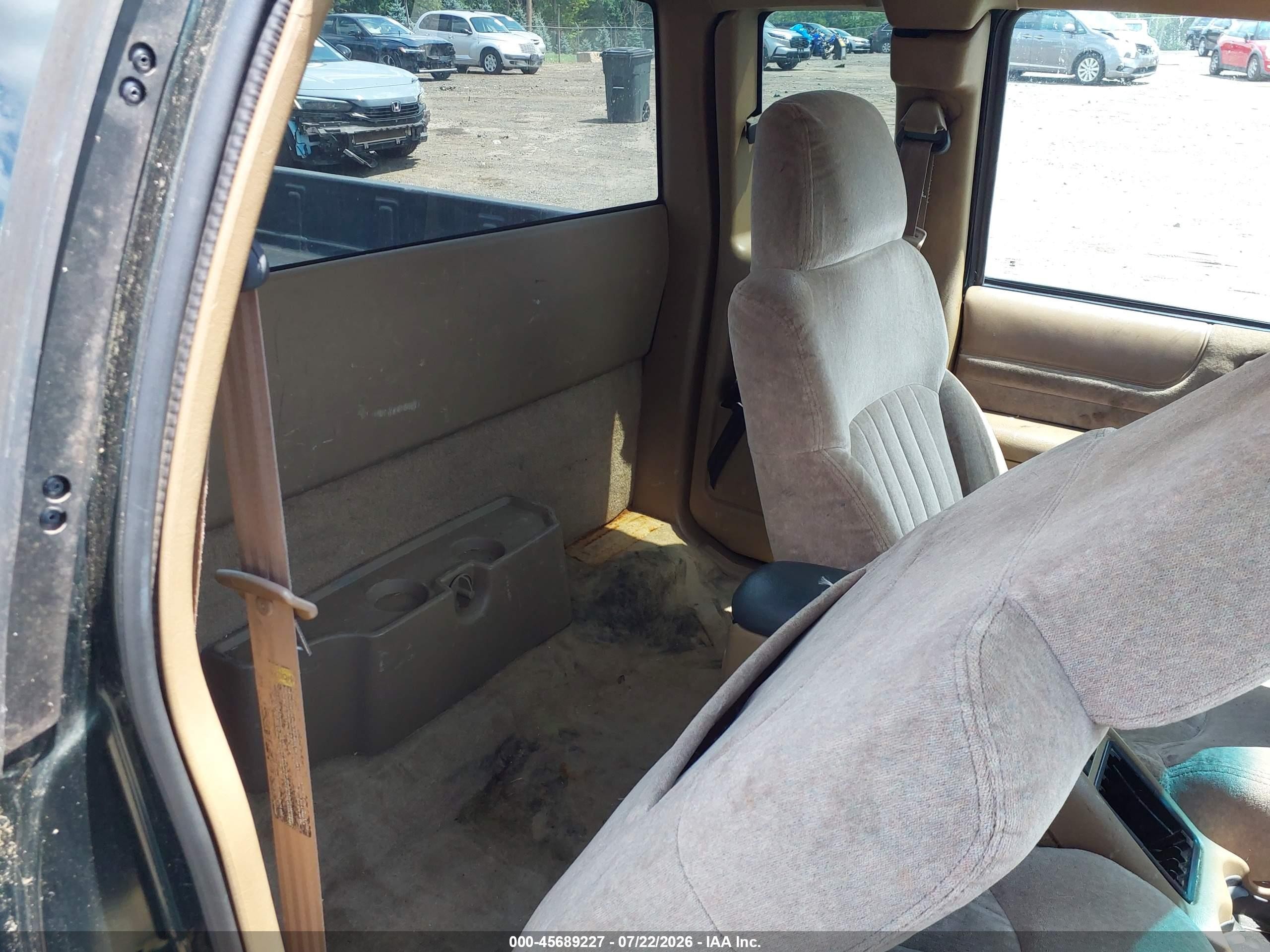 2001 Chevrolet S-10 Ls Green vin: 1GCCS19W418216571