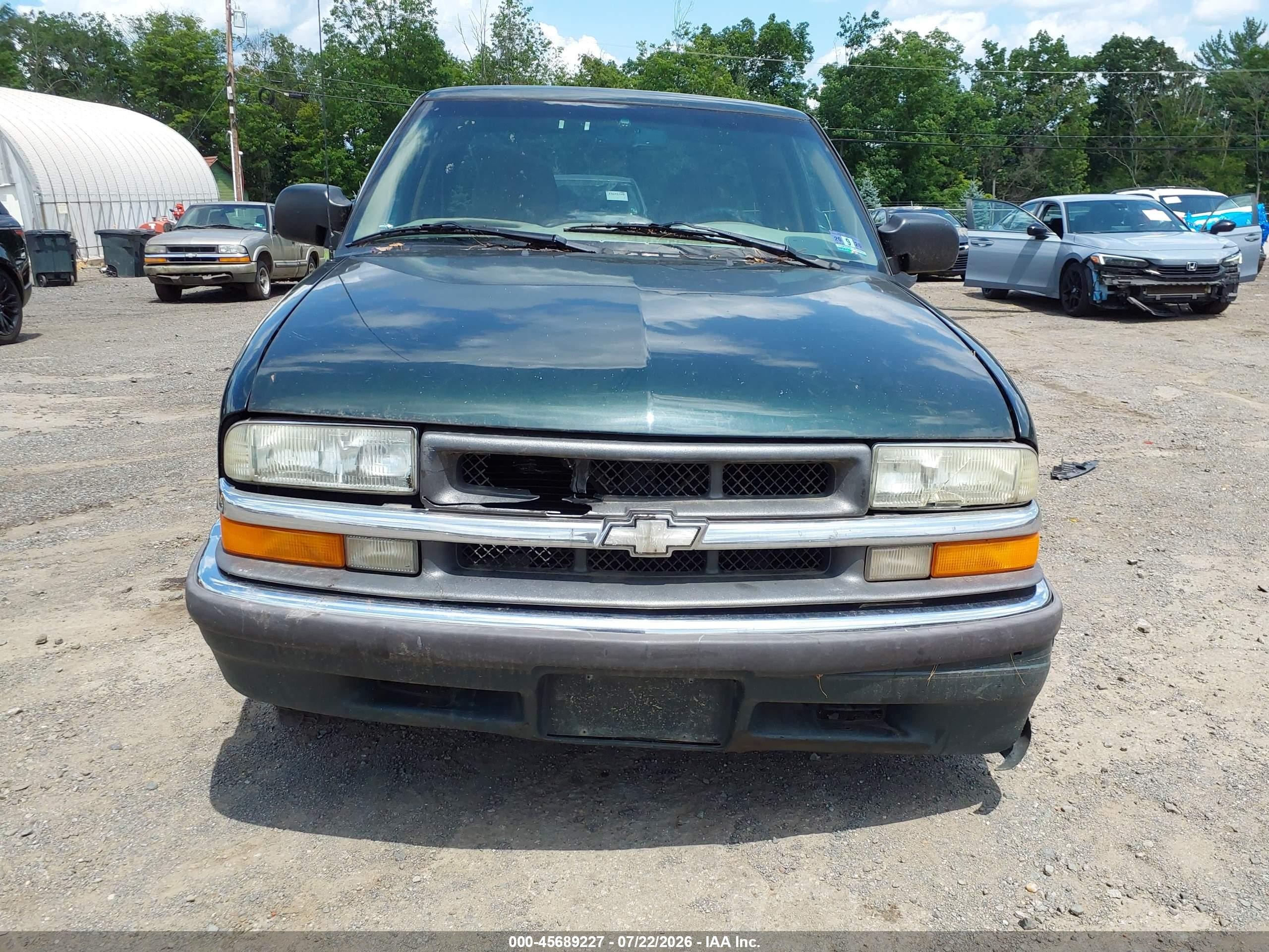 2001 Chevrolet S-10 Ls Green vin: 1GCCS19W418216571