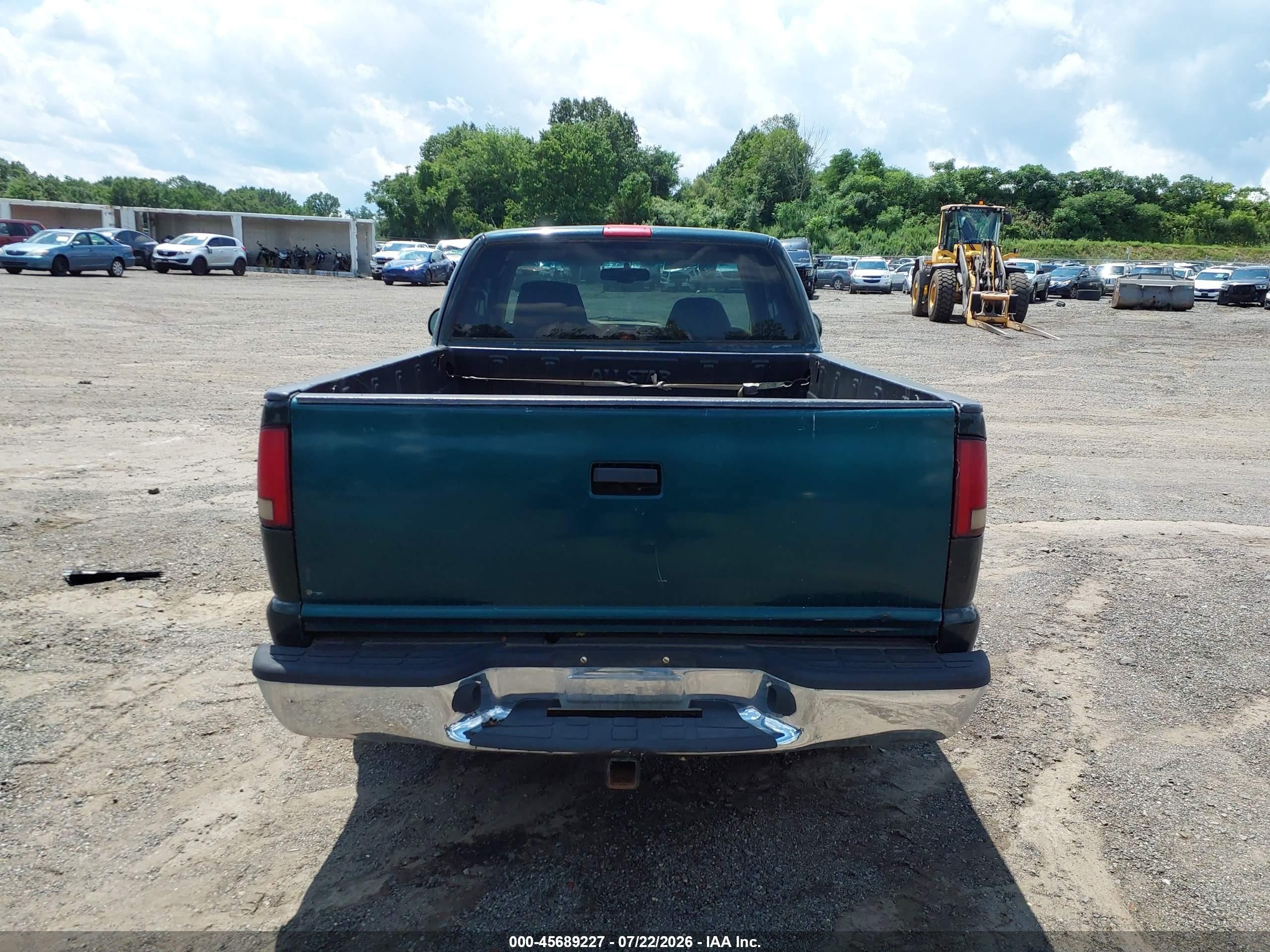 2001 Chevrolet S-10 Ls Green vin: 1GCCS19W418216571