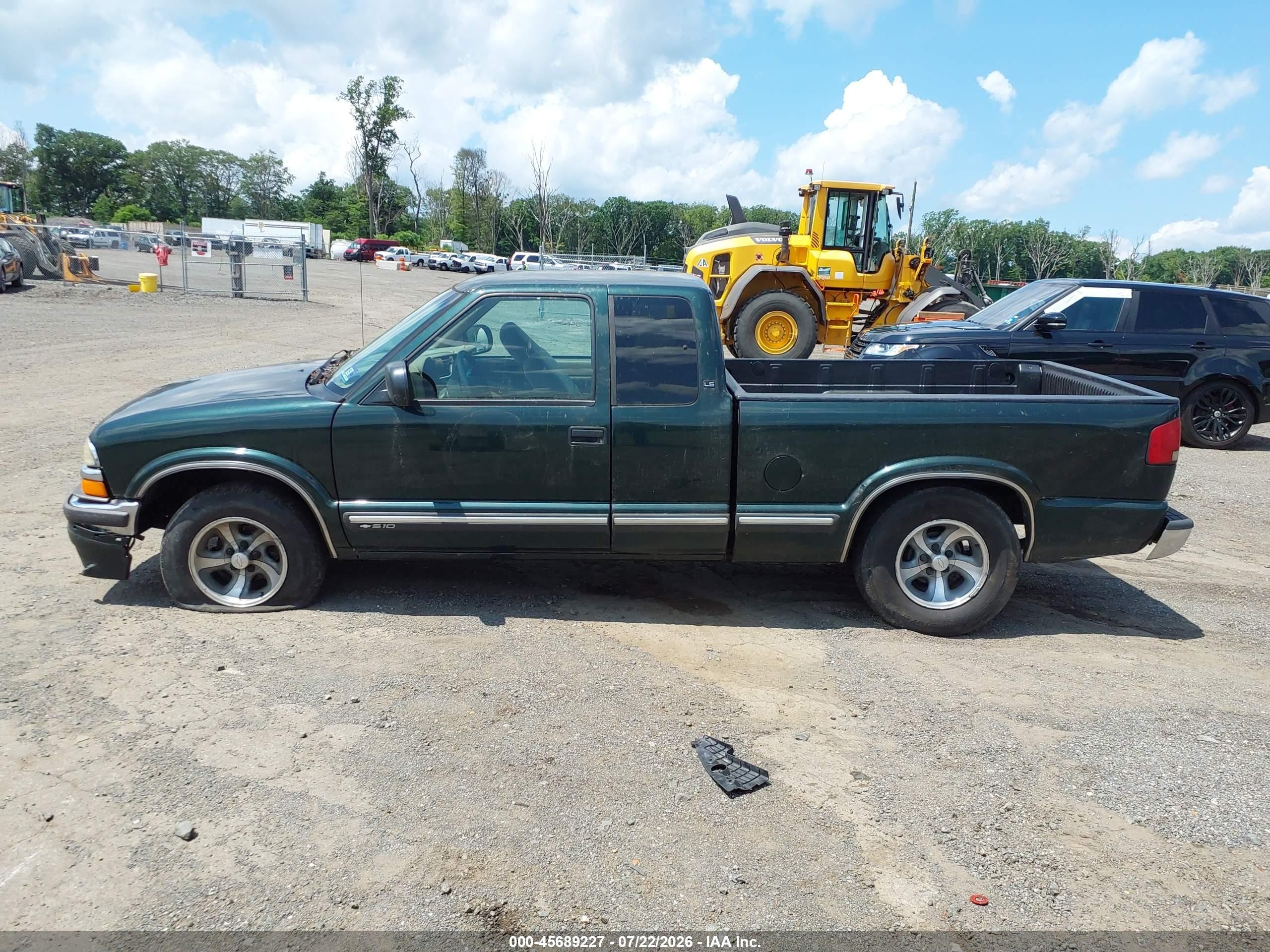 2001 Chevrolet S-10 Ls Green vin: 1GCCS19W418216571