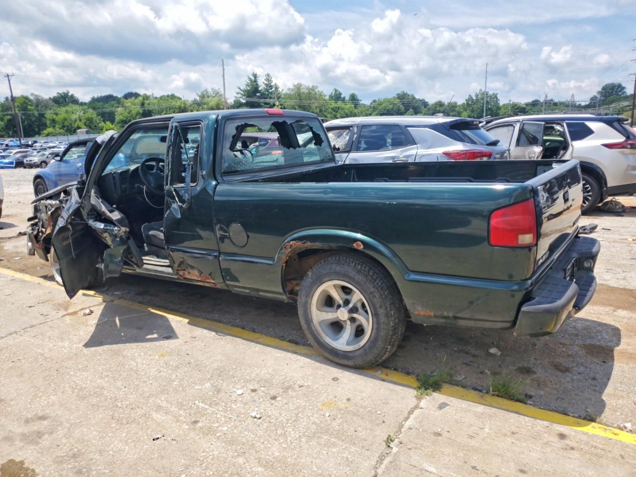 2001 Chevrolet S Truck S10 Green vin: 1GCCS19W418249750