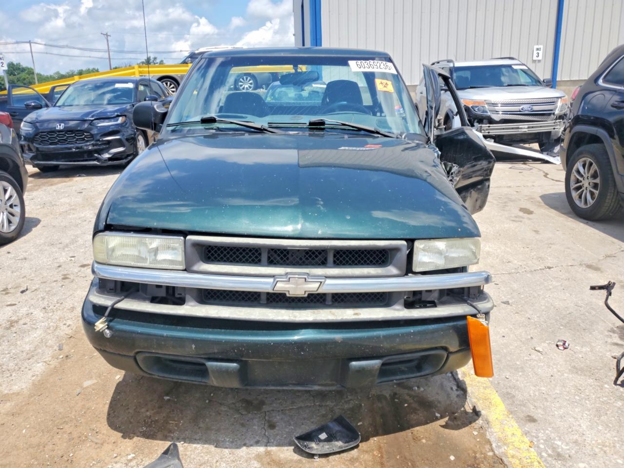 2001 Chevrolet S Truck S10 Green vin: 1GCCS19W418249750