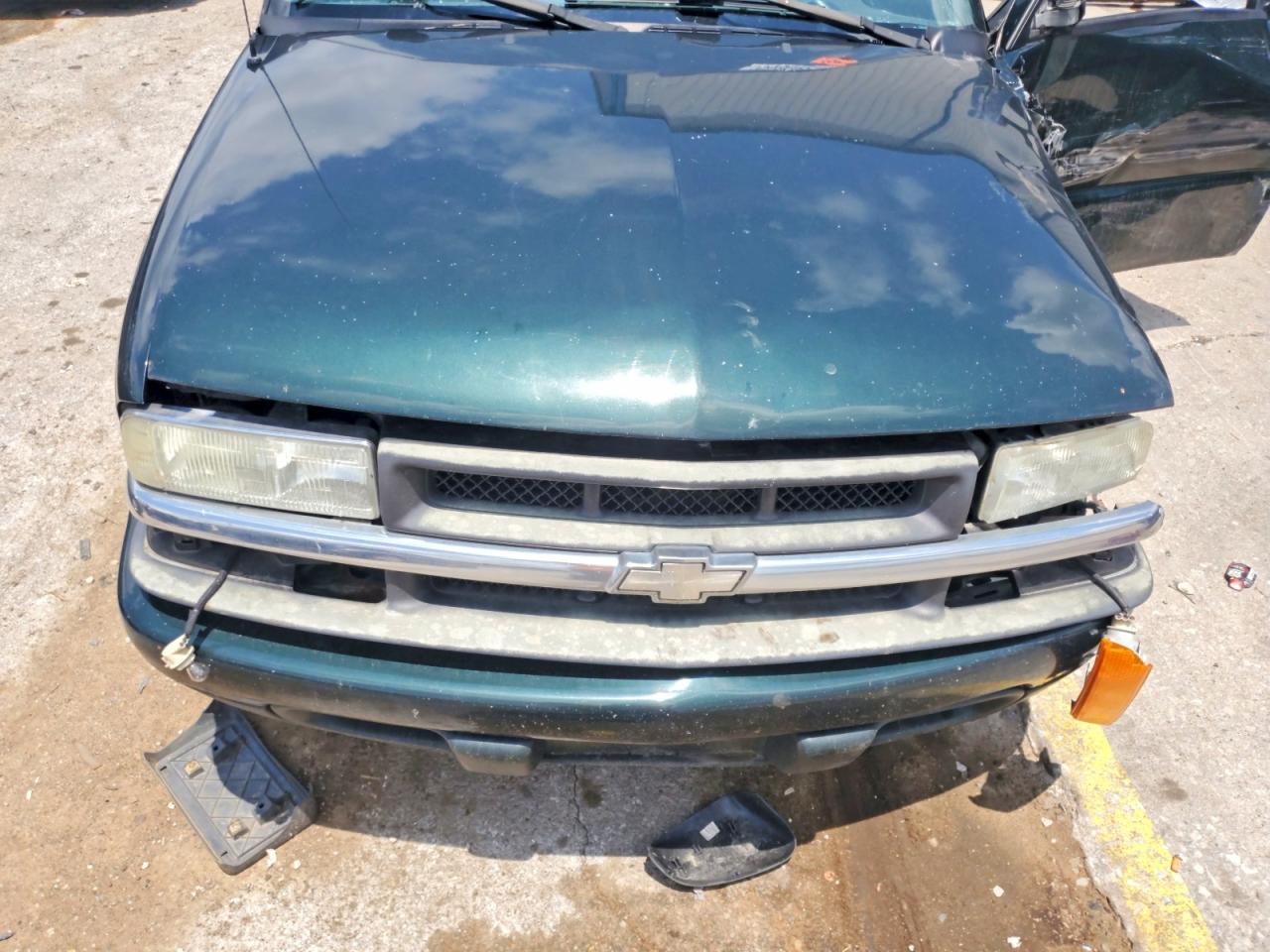 2001 Chevrolet S Truck S10 Green vin: 1GCCS19W418249750