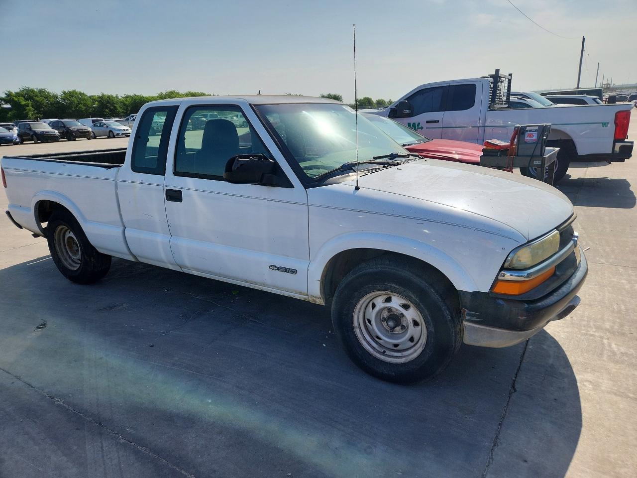 2002 Chevrolet S Truck S10 Белый vin: 1GCCS19W428241620