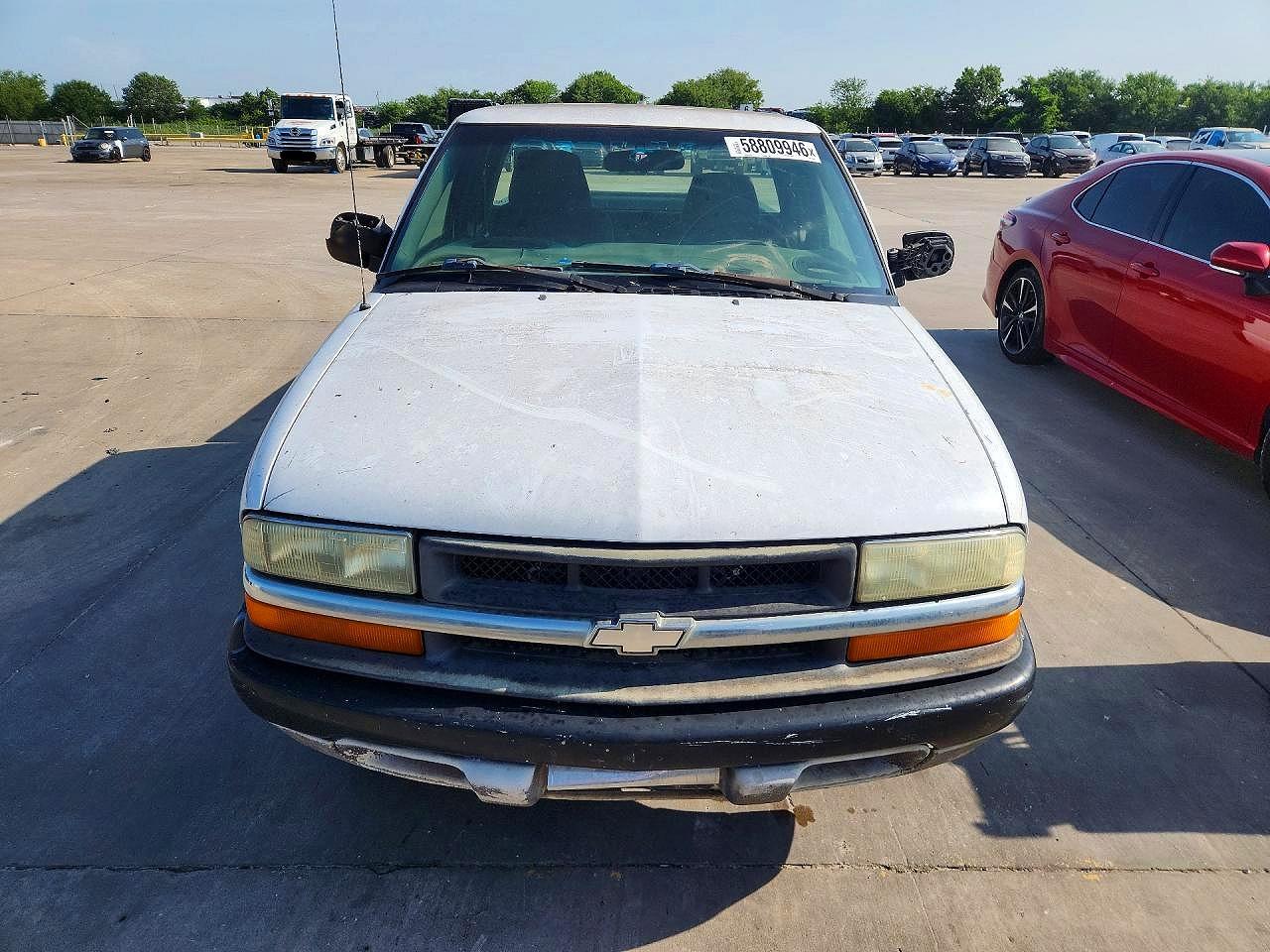 2002 Chevrolet S Truck S10 Белый vin: 1GCCS19W428241620