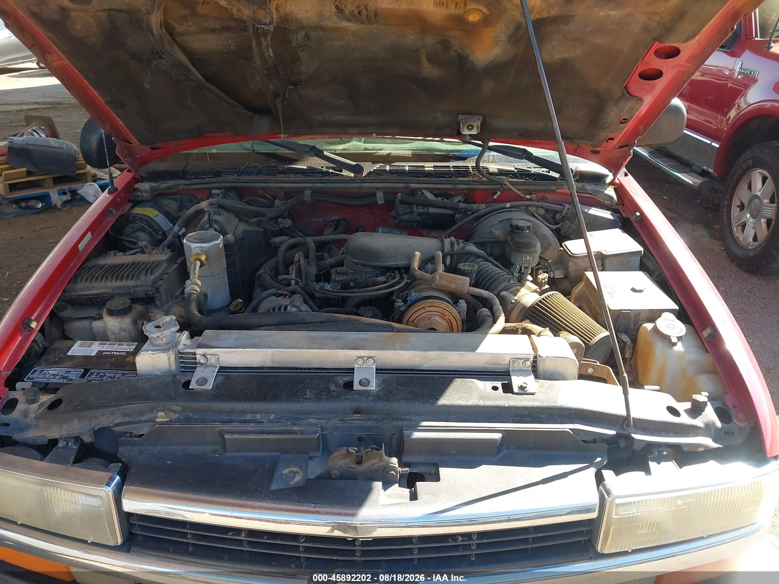 1998 Chevrolet S-10 Ls Fleetside Red vin: 1GCCS19W4W8191193