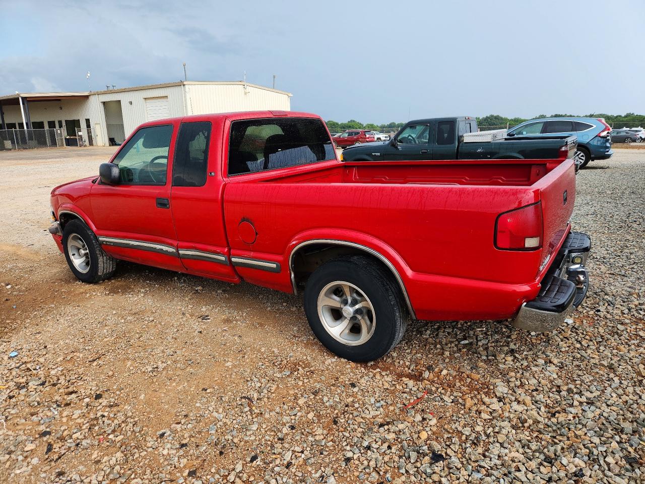 2001 Chevrolet S Truck S10 Red vin: 1GCCS19W518175349