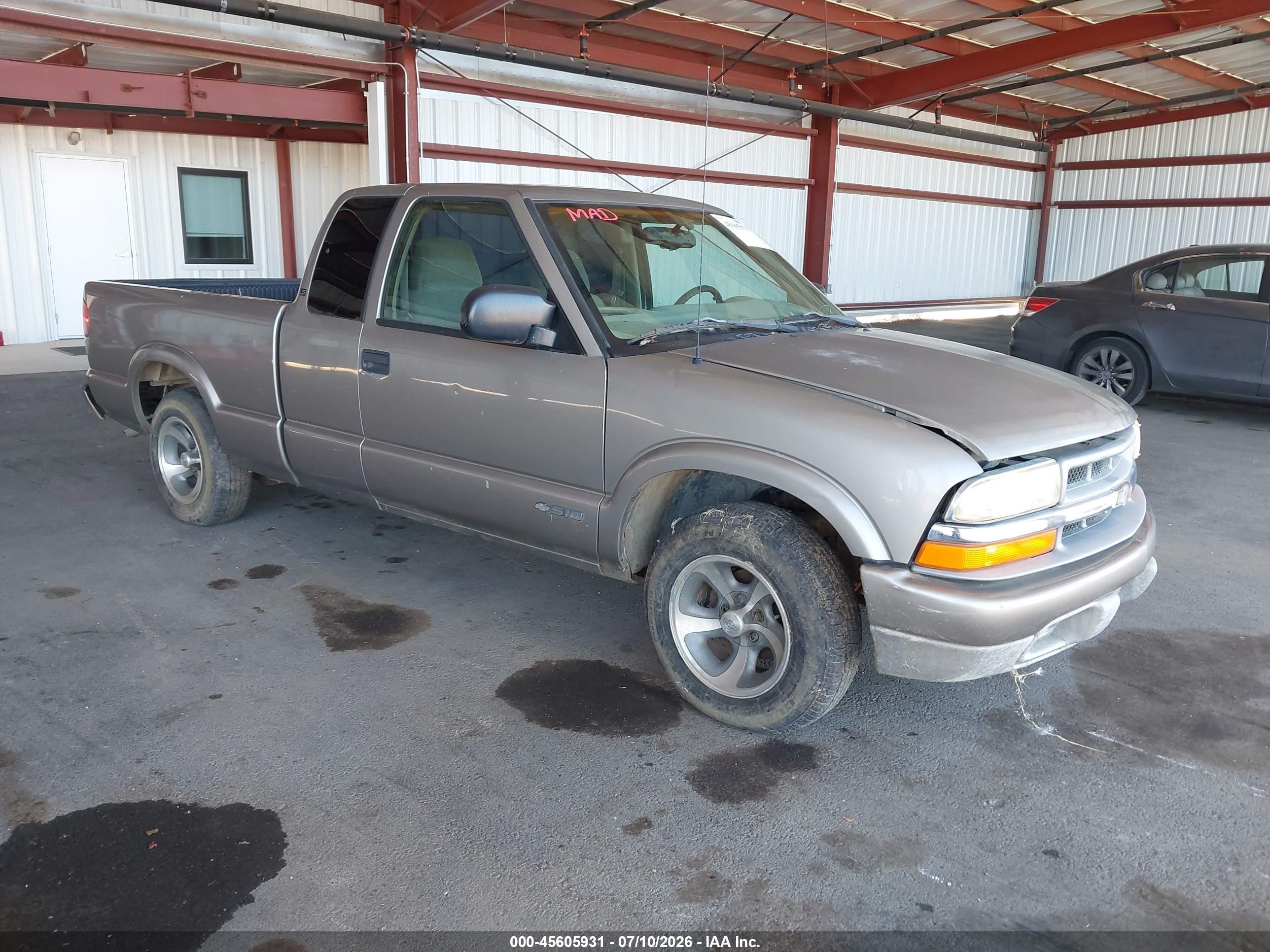 2001 Chevrolet S-10 Ls Коричневый vin: 1GCCS19W618110378