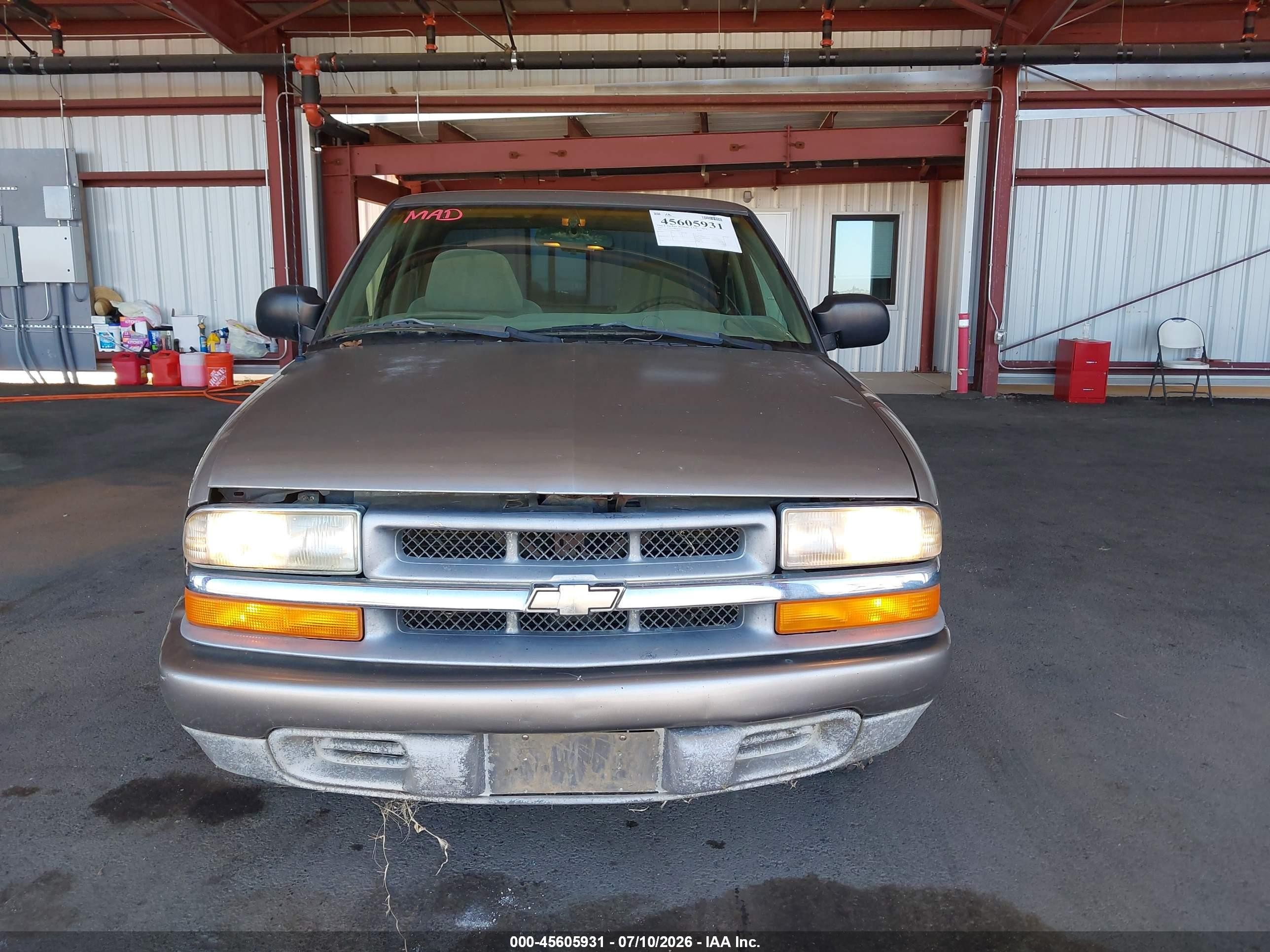 2001 Chevrolet S-10 Ls Коричневый vin: 1GCCS19W618110378