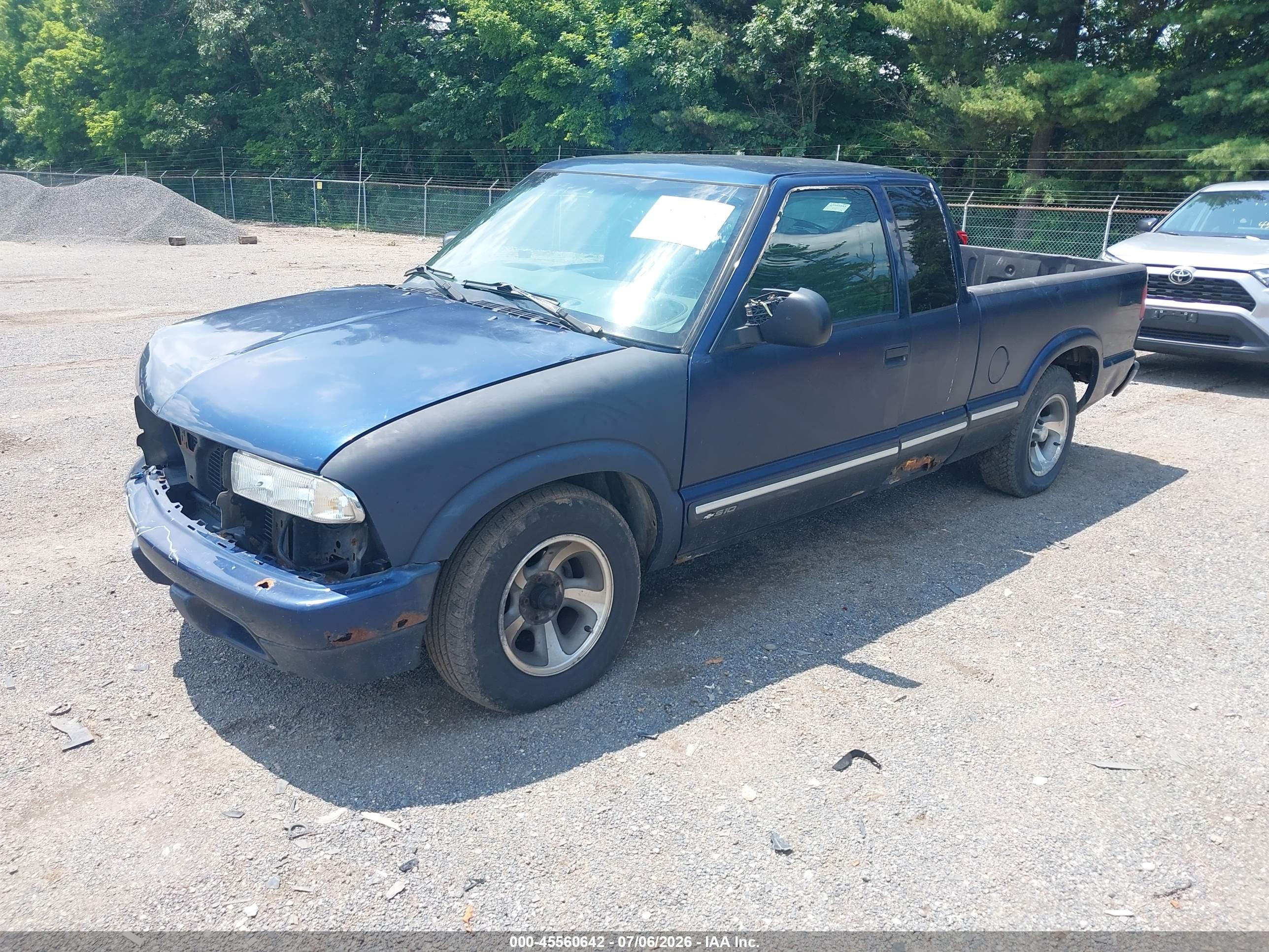 2001 Chevrolet S-10 Ls Dark Blue vin: 1GCCS19W618175697