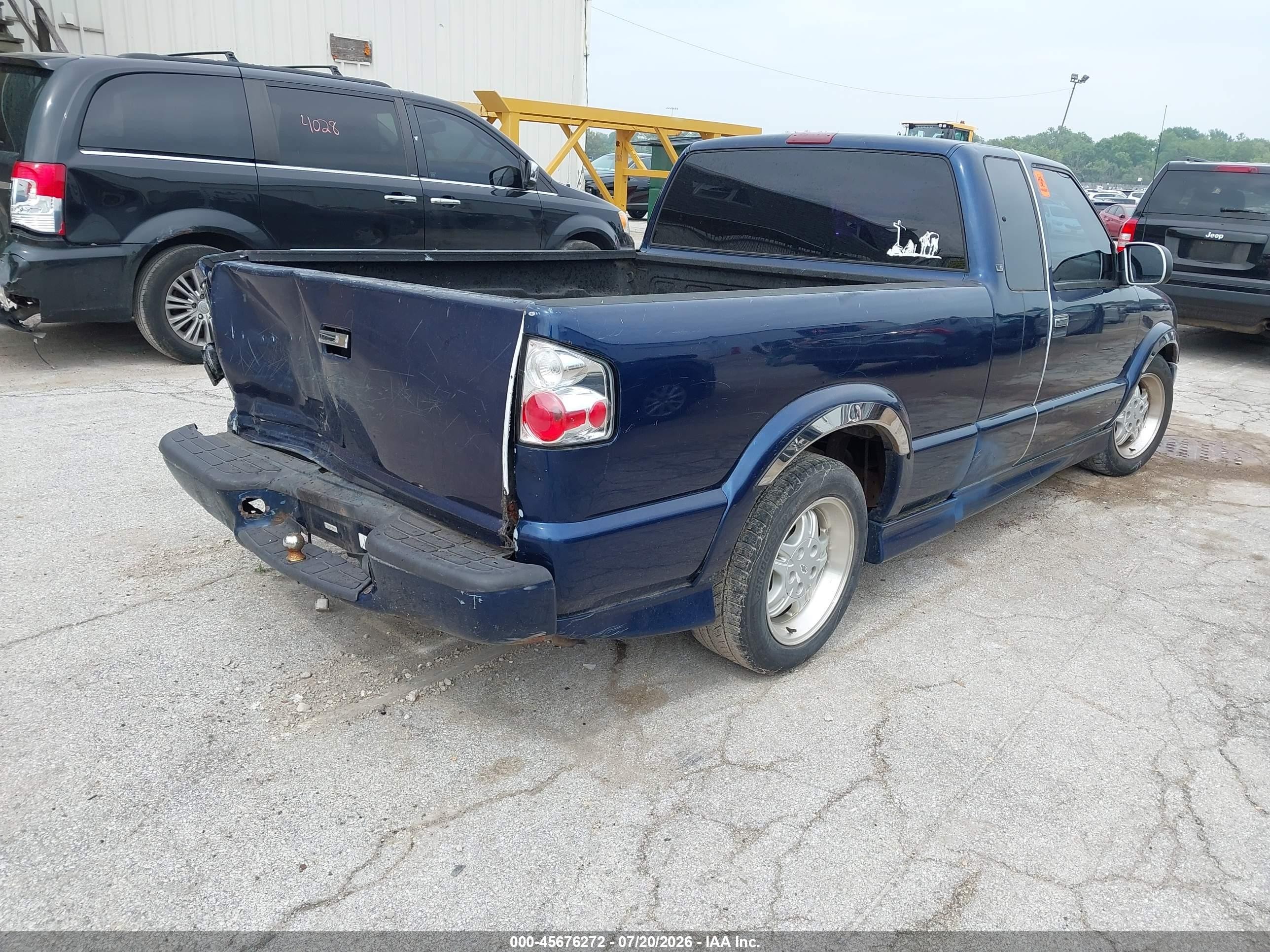 2000 Chevrolet S-10 Ls Blue vin: 1GCCS19W6Y8278967