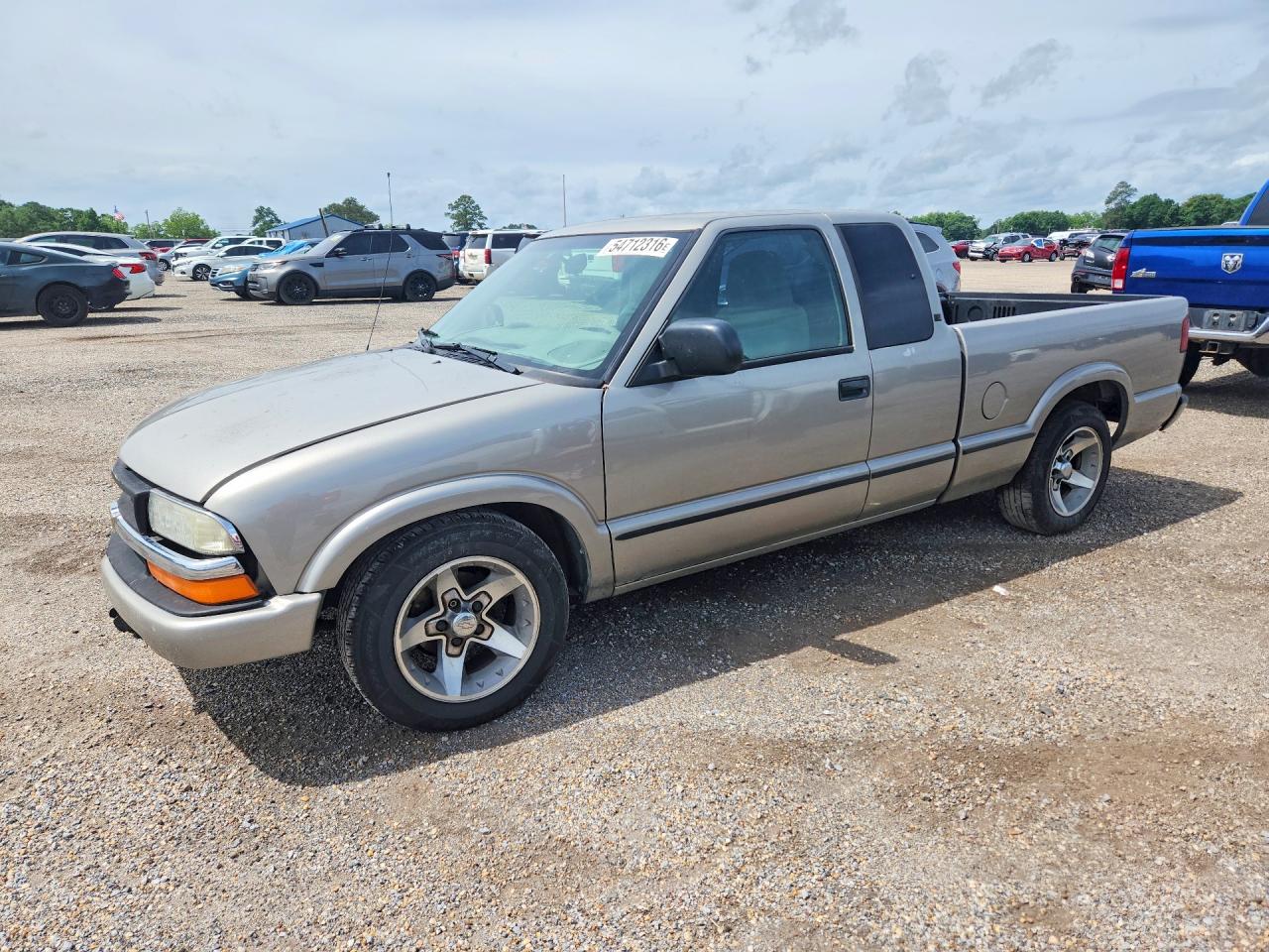 2002 Chevrolet S Truck S10 Beige vin: 1GCCS19W728153192