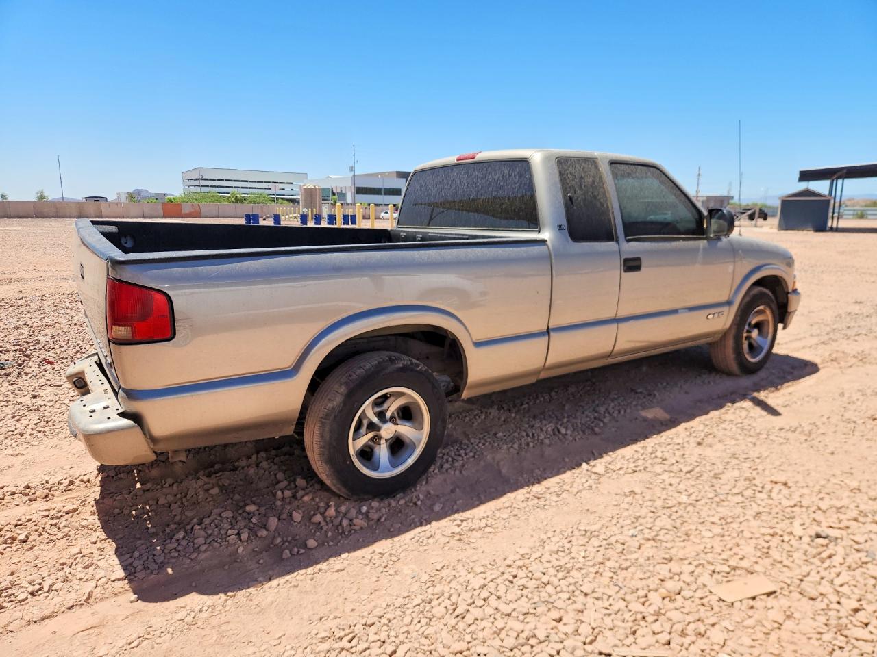 2000 Chevrolet S Truck S10 Tan vin: 1GCCS19W7Y8260087