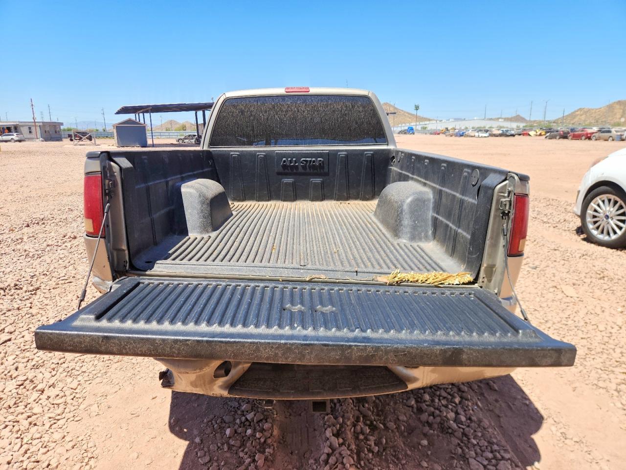 2000 Chevrolet S Truck S10 Tan vin: 1GCCS19W7Y8260087
