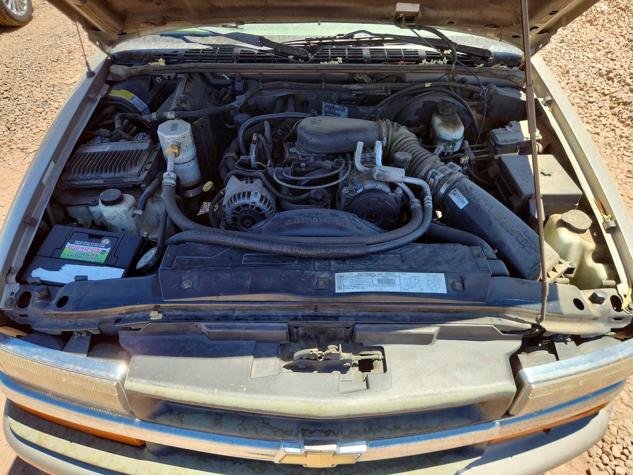 2000 Chevrolet S Truck S10 Tan vin: 1GCCS19W7Y8260087