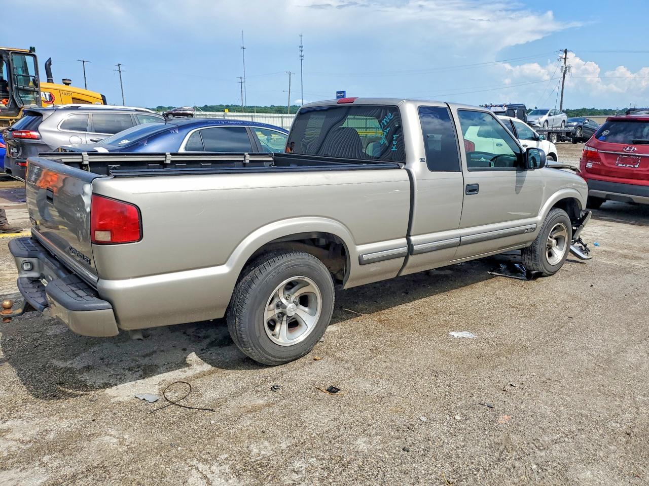 2001 Chevrolet S Truck S10 Gray vin: 1GCCS19W818100483