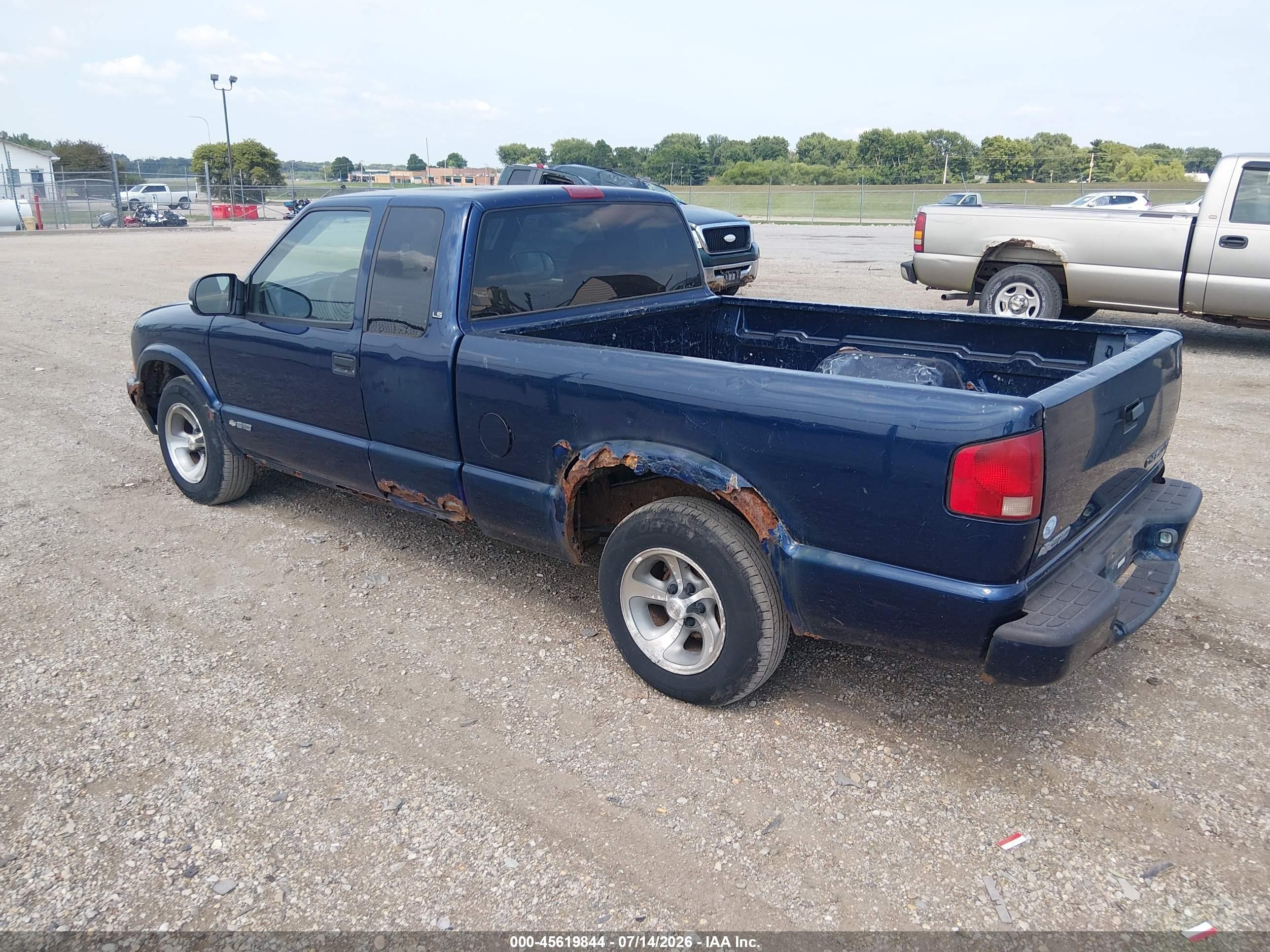 2001 Chevrolet S-10 Ls Dark Blue vin: 1GCCS19W818187432