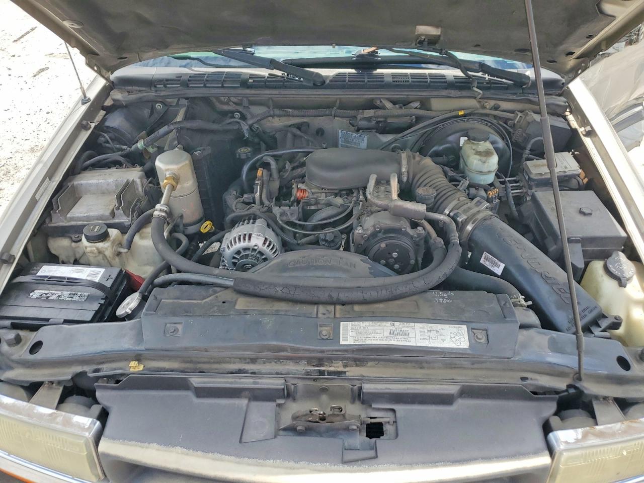 2001 Chevrolet S Truck S10 Silver vin: 1GCCS19W818259942
