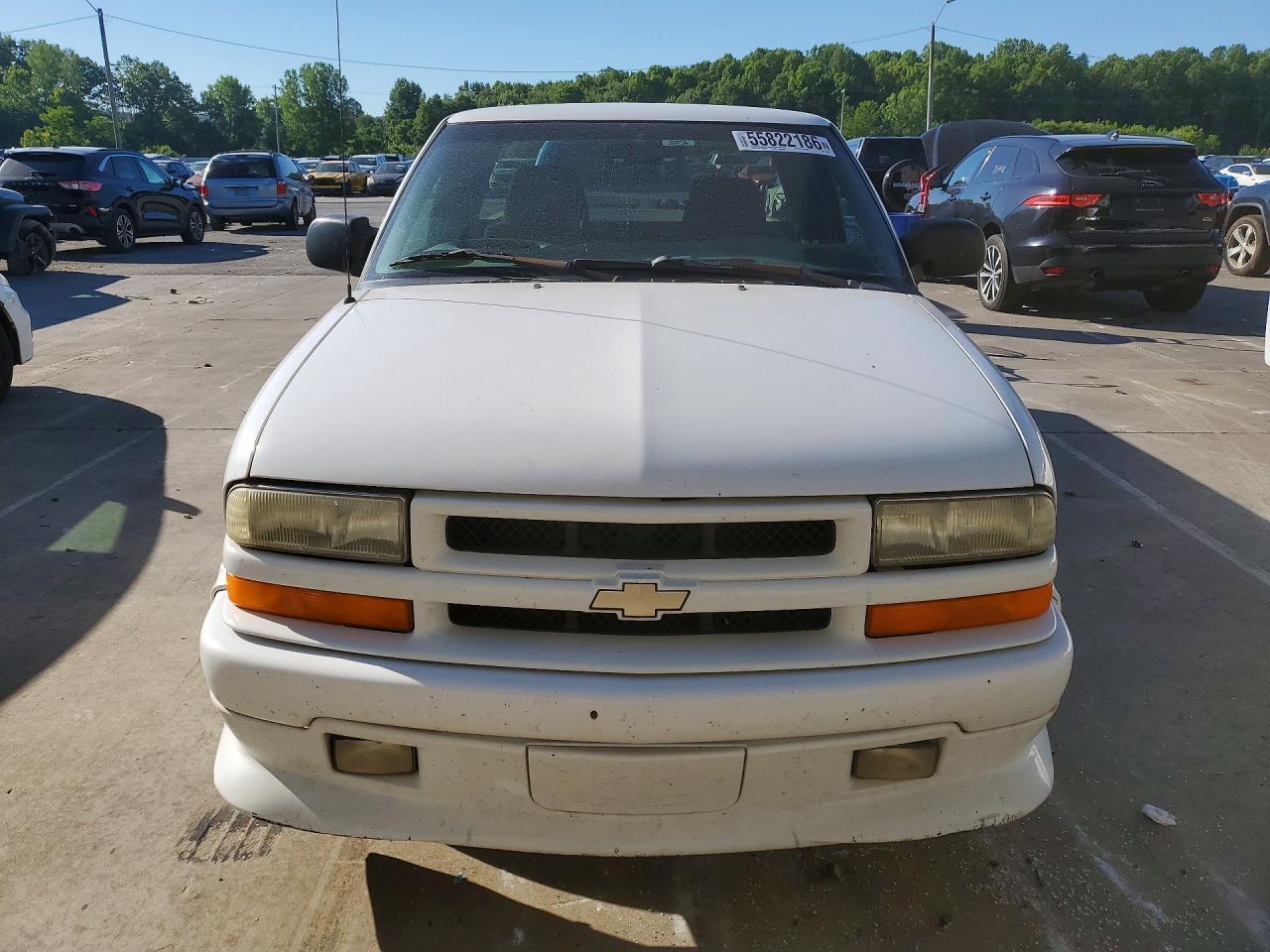 2002 Chevrolet S Truck S10 White vin: 1GCCS19W828136966