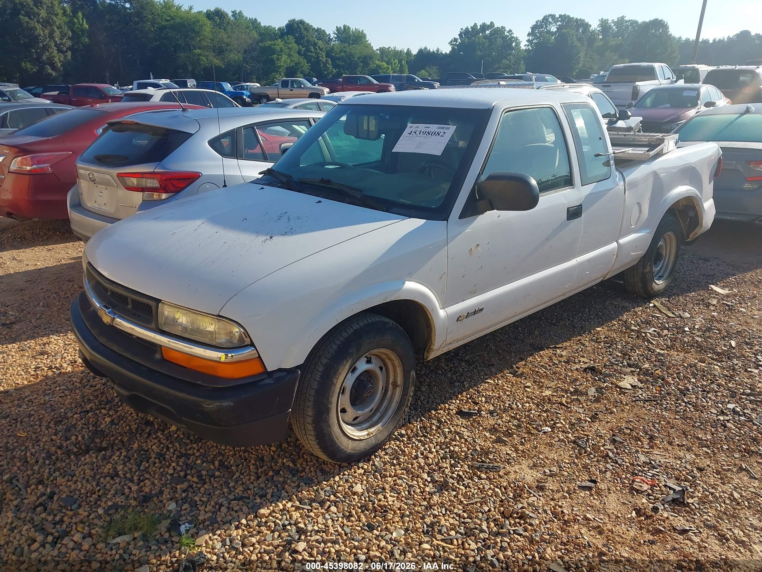 2002 Chevrolet S-10 Ls Белый vin: 1GCCS19W828195581