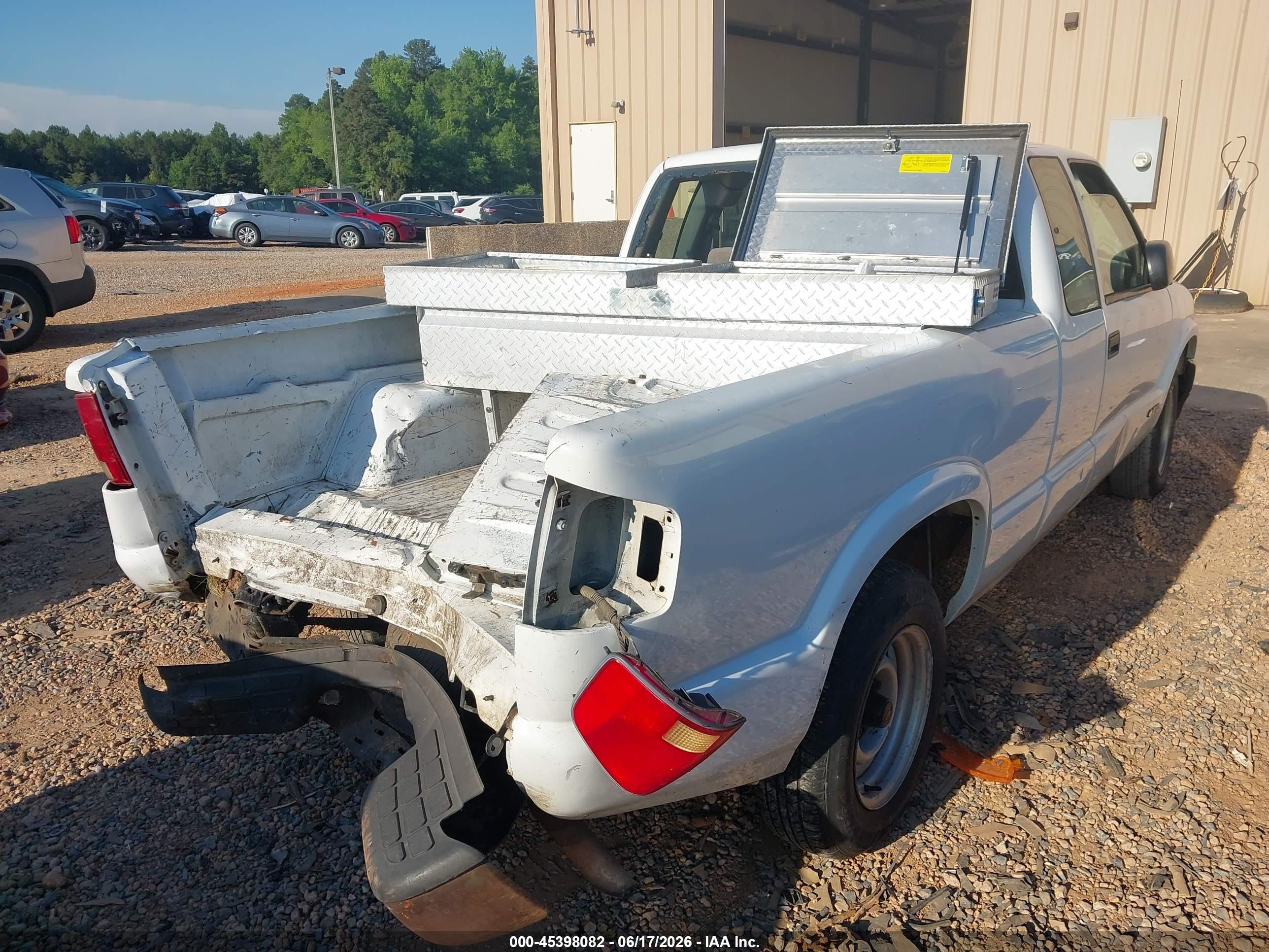 2002 Chevrolet S-10 Ls Белый vin: 1GCCS19W828195581