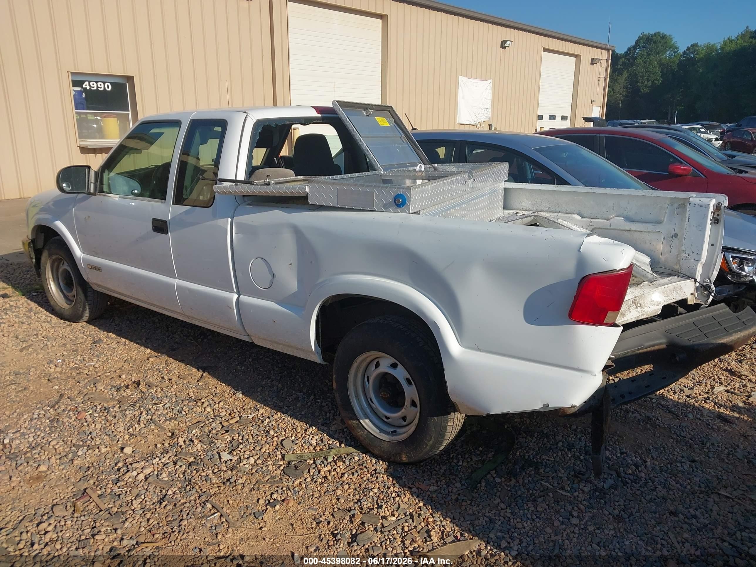 2002 Chevrolet S-10 Ls Белый vin: 1GCCS19W828195581