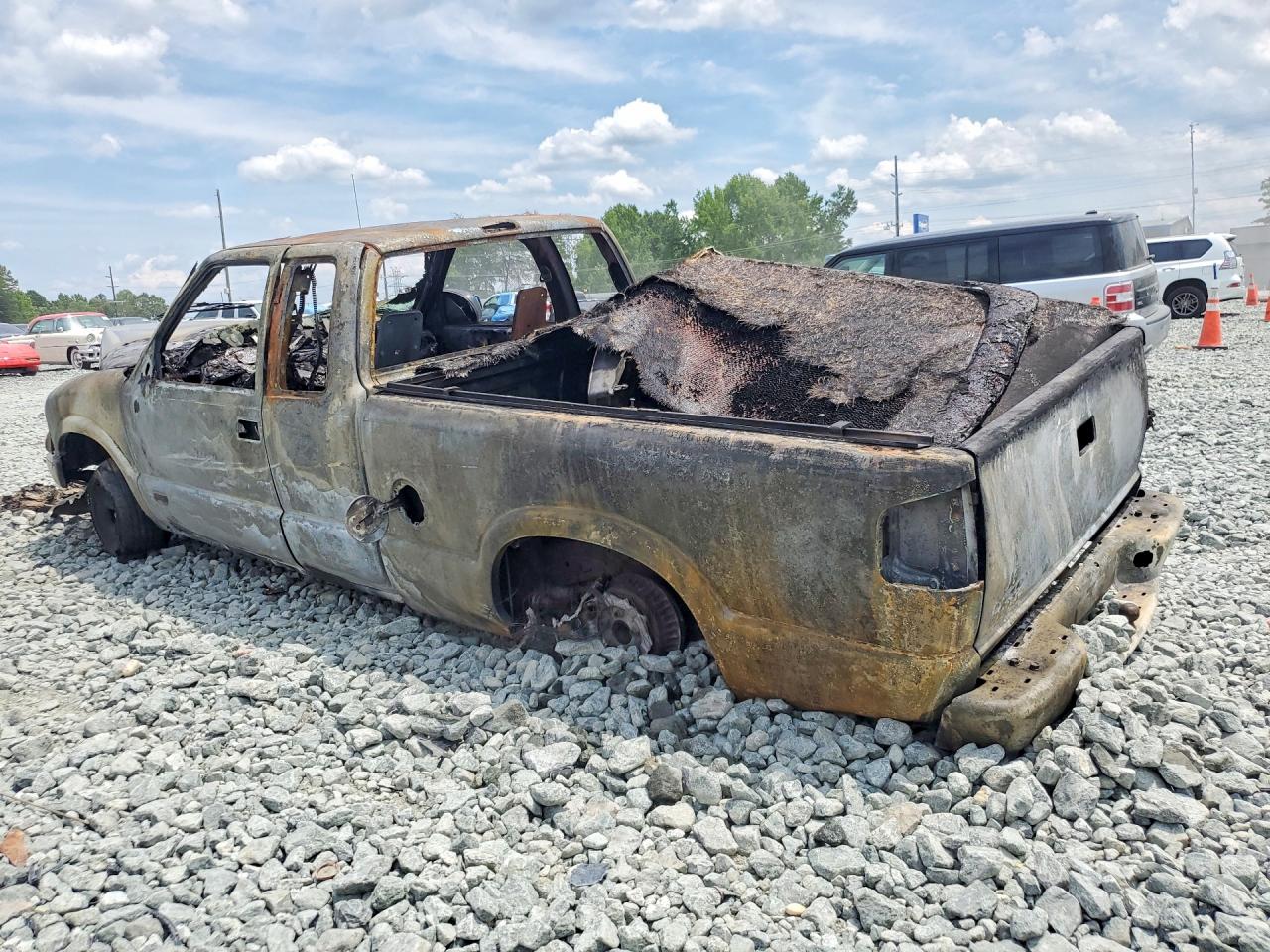 2002 Chevrolet S Truck S10 Пожар vin: 1GCCS19W828242866