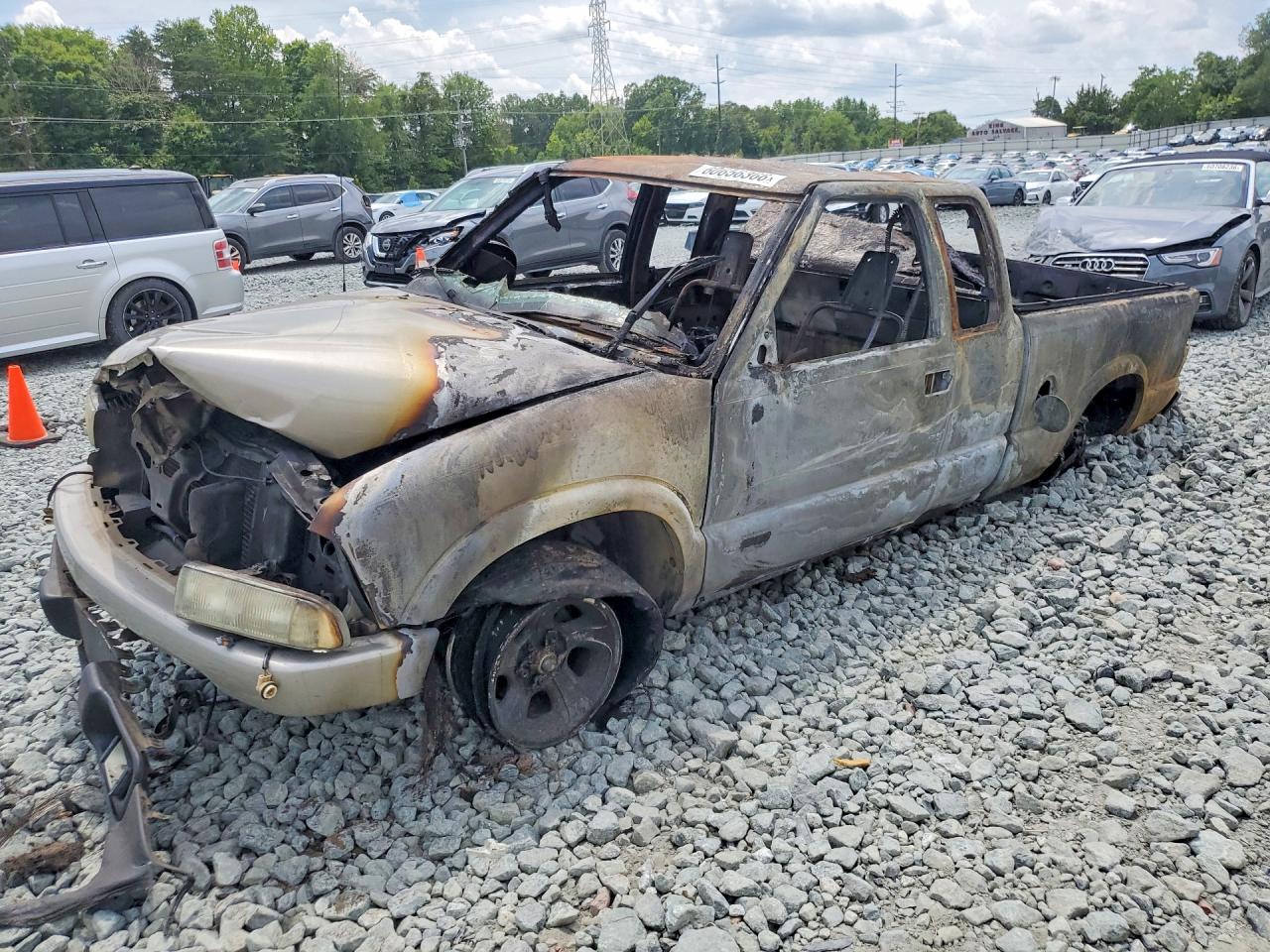 2002 Chevrolet S Truck S10 Пожар vin: 1GCCS19W828242866