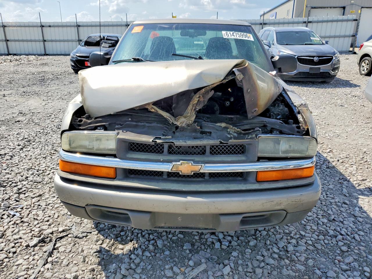 2001 Chevrolet S Truck S10 Silver vin: 1GCCS19W918238405