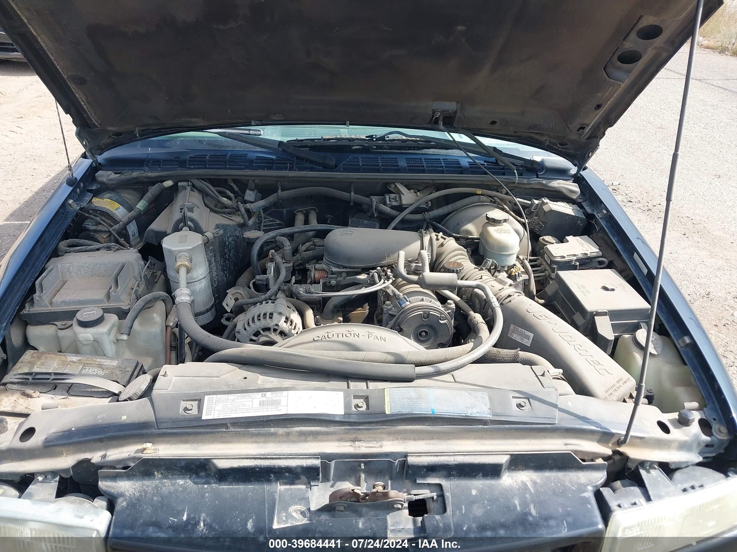 2002 Chevrolet S-10 Ls Black vin: 1GCCS19W928151122