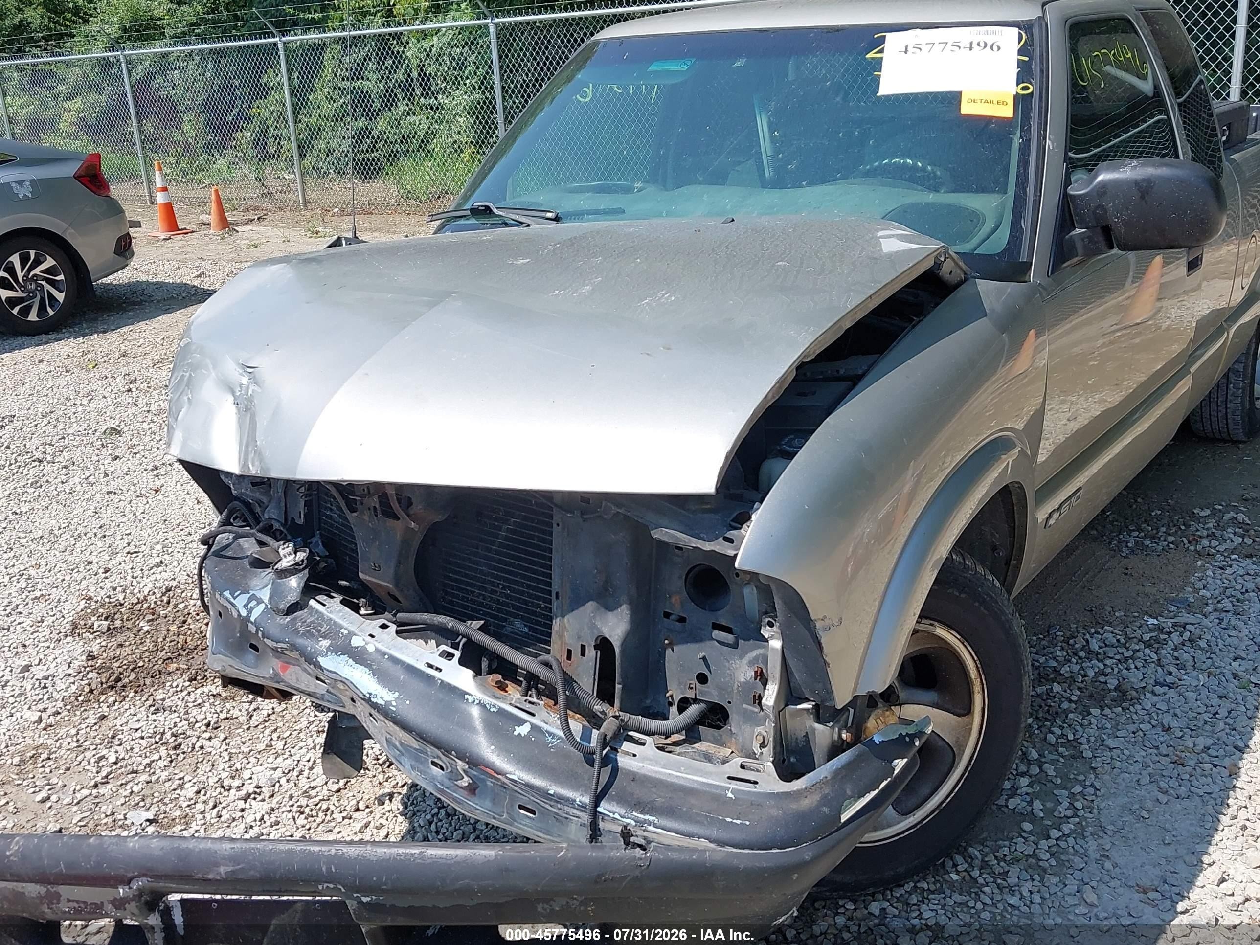2001 Chevrolet S-10 Ls Gray vin: 1GCCS19WX18221452