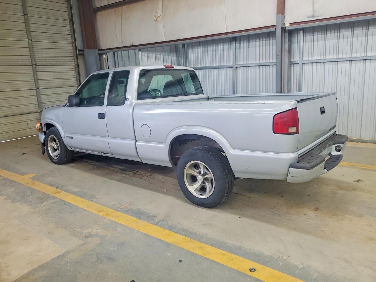 2001 Chevrolet S Truck S10 White vin: 1GCCS19WX1K146559