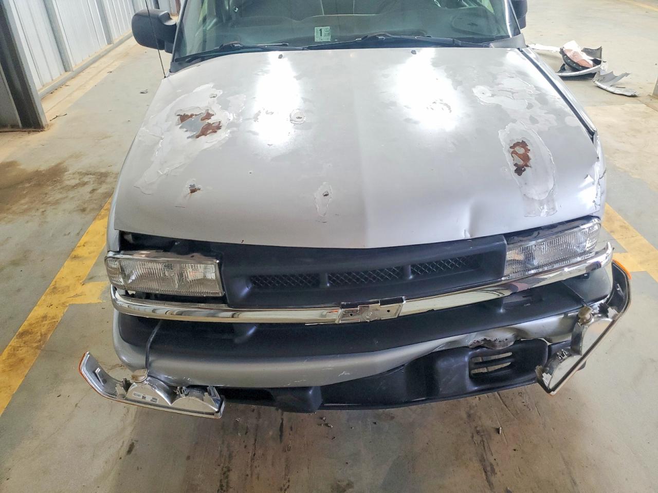 2001 Chevrolet S Truck S10 White vin: 1GCCS19WX1K146559