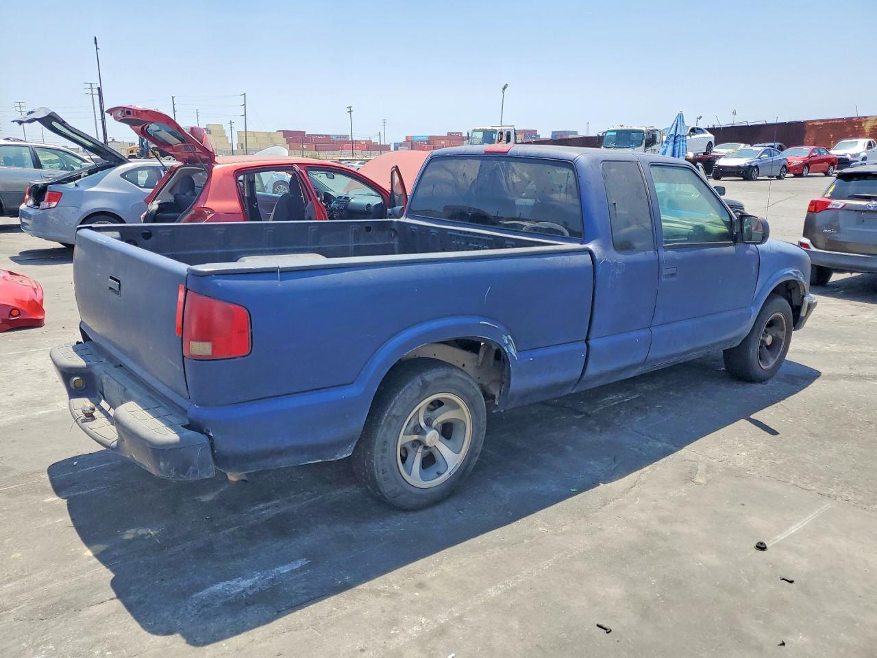 2002 Chevrolet S Truck S10 Синий vin: 1GCCS19WX28221324