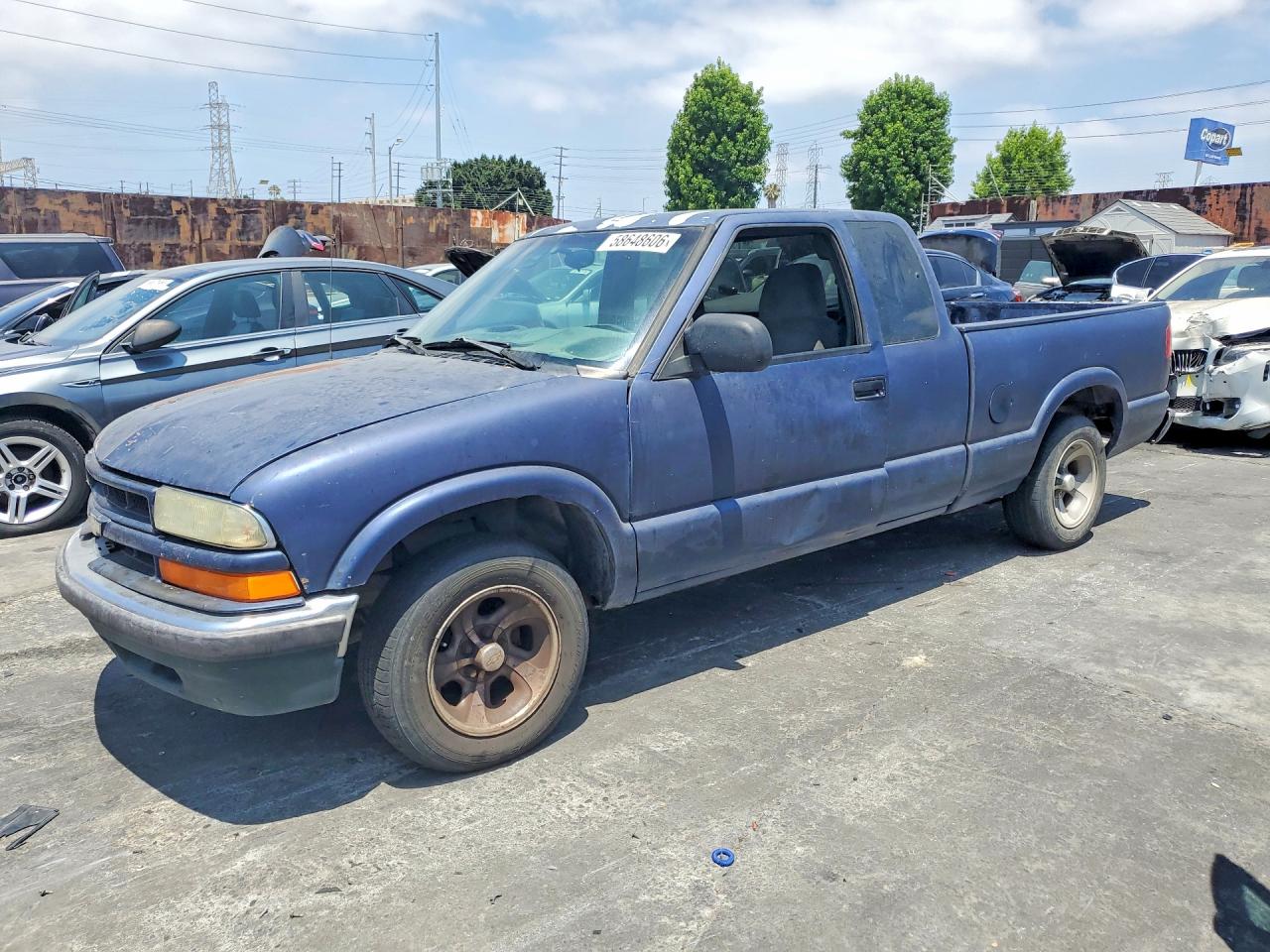 2002 Chevrolet S Truck S10 Синий vin: 1GCCS19WX28221324