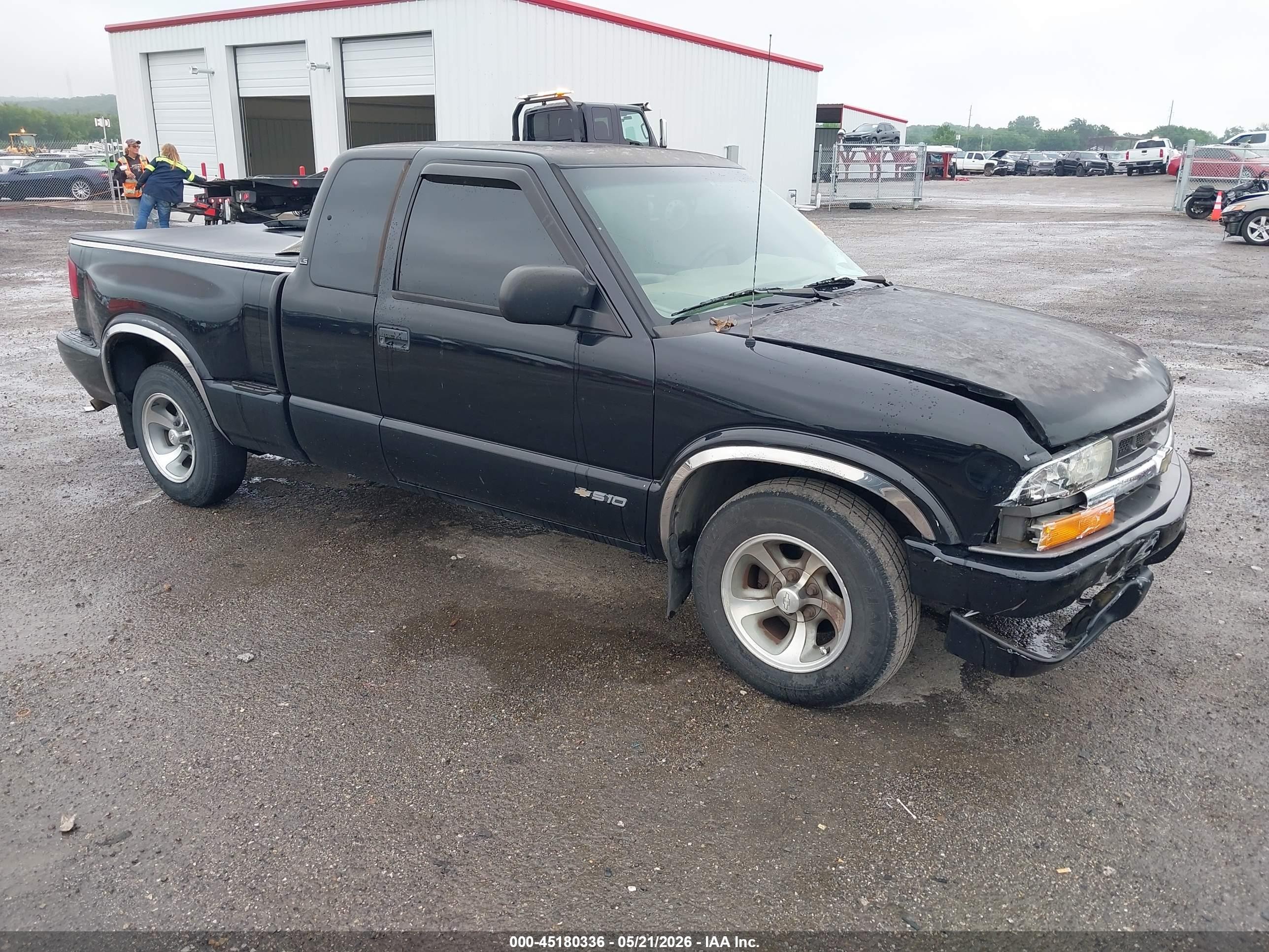 2002 Chevrolet S-10 Ls Black vin: 1GCCS19WX28236423
