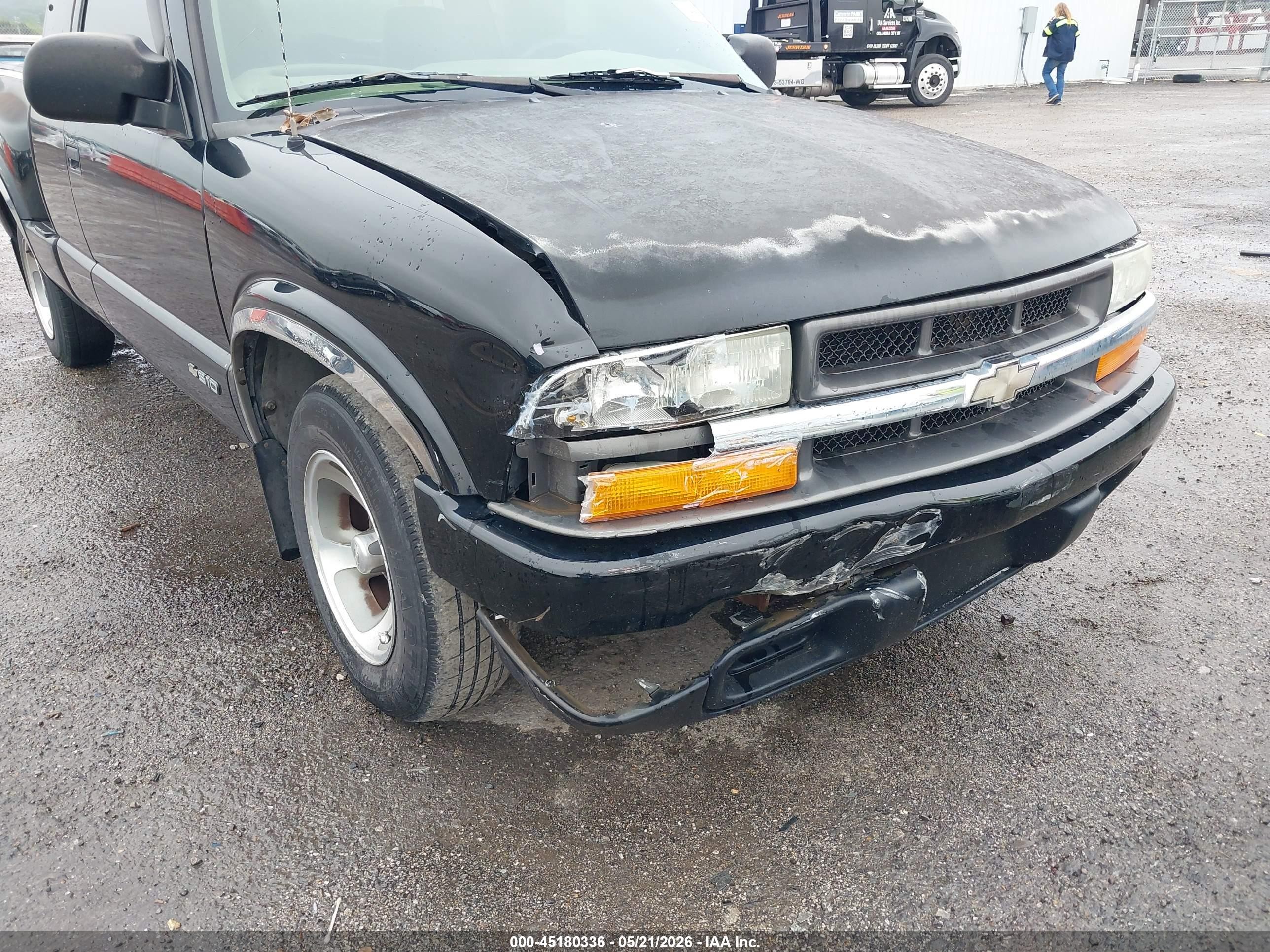 2002 Chevrolet S-10 Ls Черный vin: 1GCCS19WX28236423