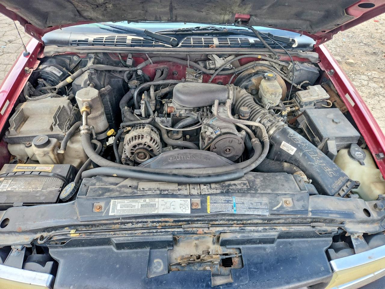 2003 Chevrolet S Truck S10 Burgundy vin: 1GCCS19X038159894
