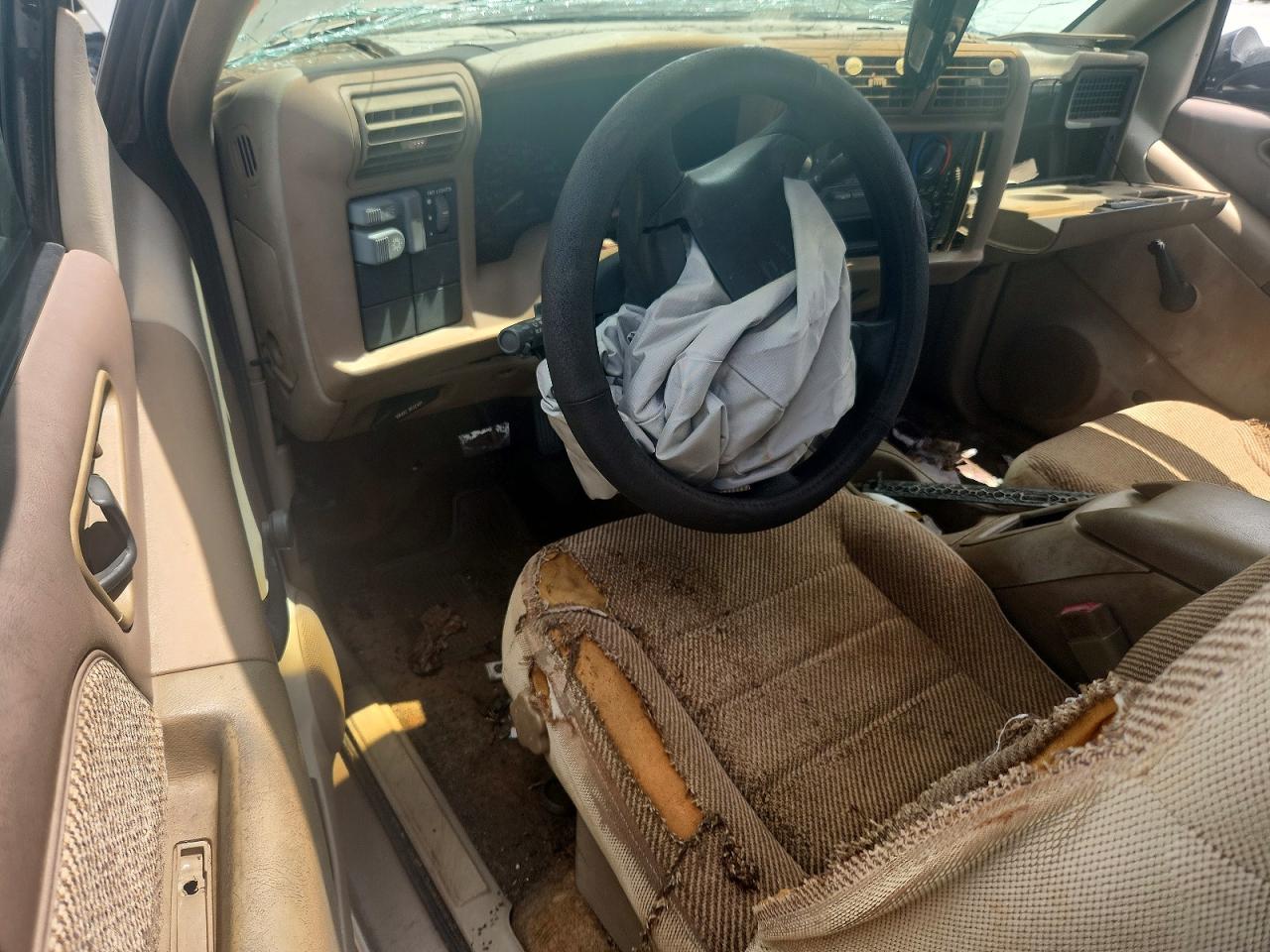 1996 Chevrolet S Truck S10 Tan vin: 1GCCS19X0TK122993