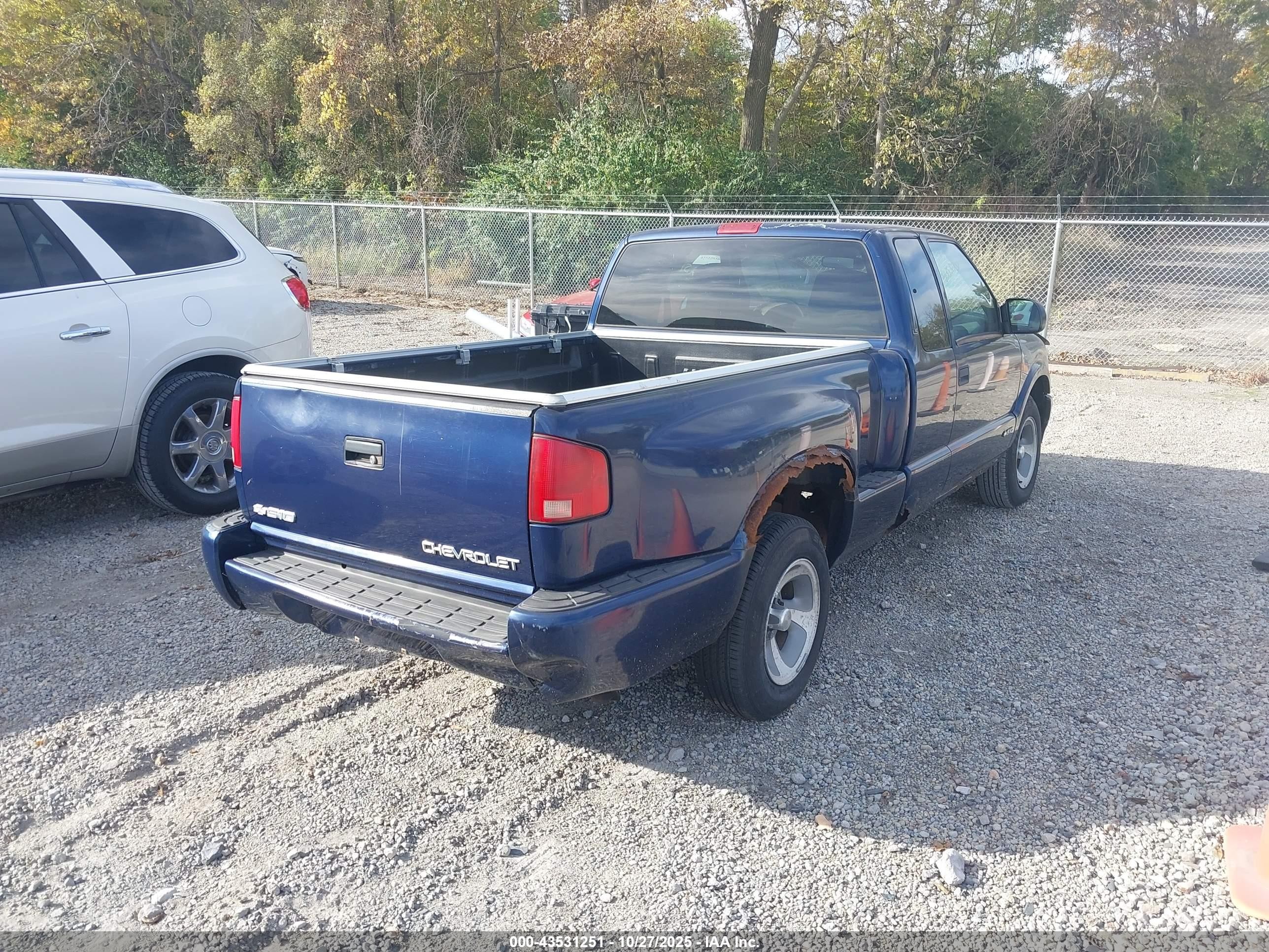 1998 Chevrolet S-10 Ls Sportside Синий vin: 1GCCS19X0W8246263