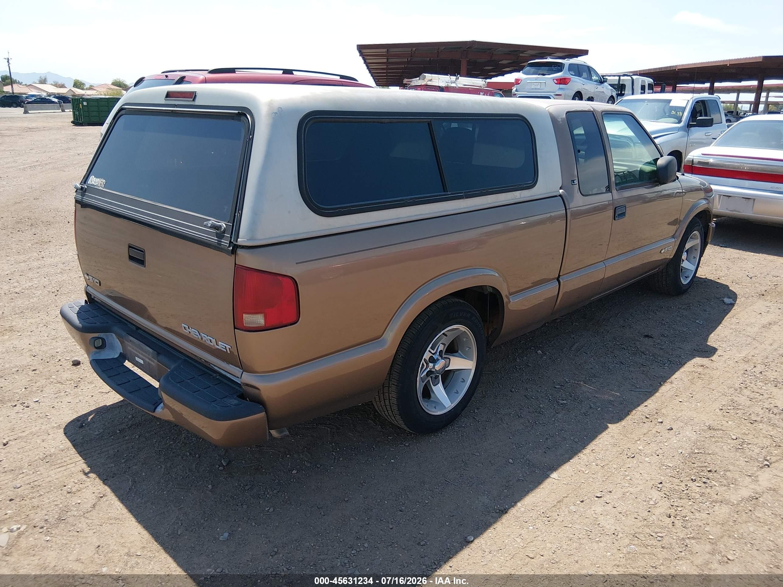 2003 Chevrolet S-10 Ls Золотой vin: 1GCCS19X138106315