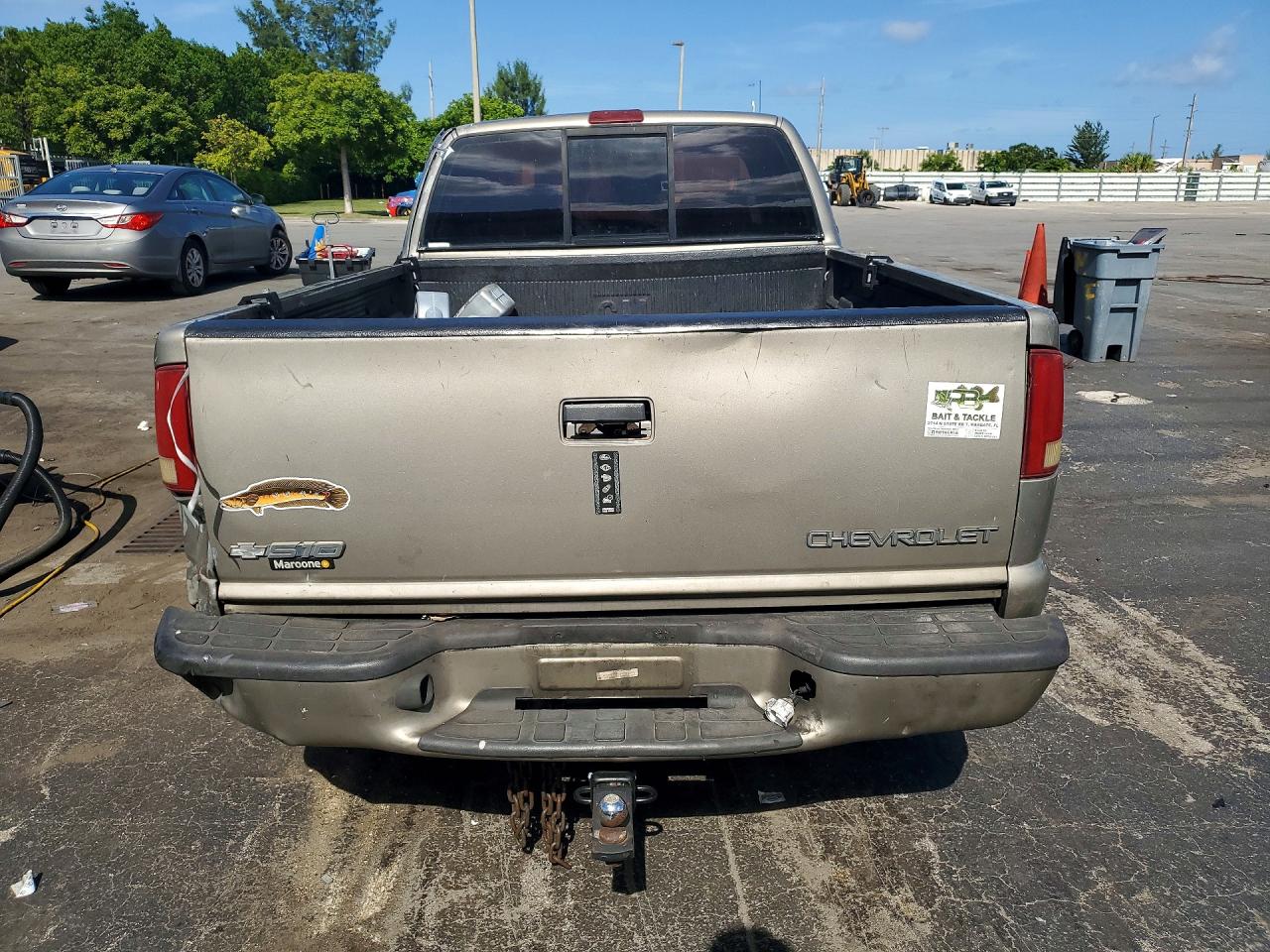 2003 Chevrolet S Truck S10 Tan vin: 1GCCS19X138174114