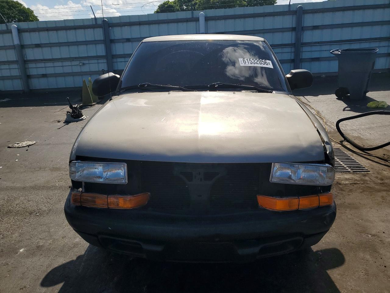 2003 Chevrolet S Truck S10 Tan vin: 1GCCS19X138174114