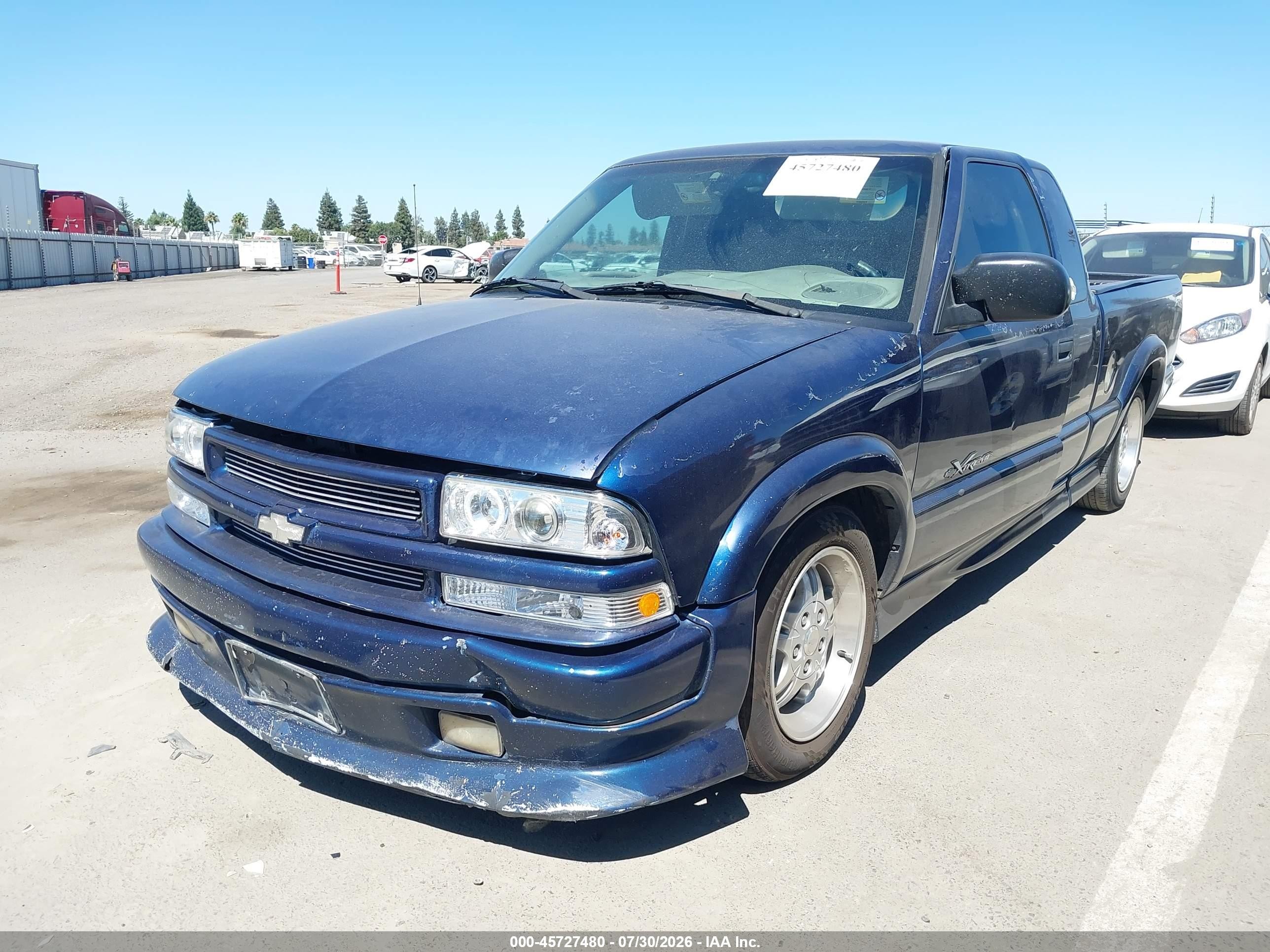 2003 Chevrolet S-10 Ls Blue vin: 1GCCS19X138220038