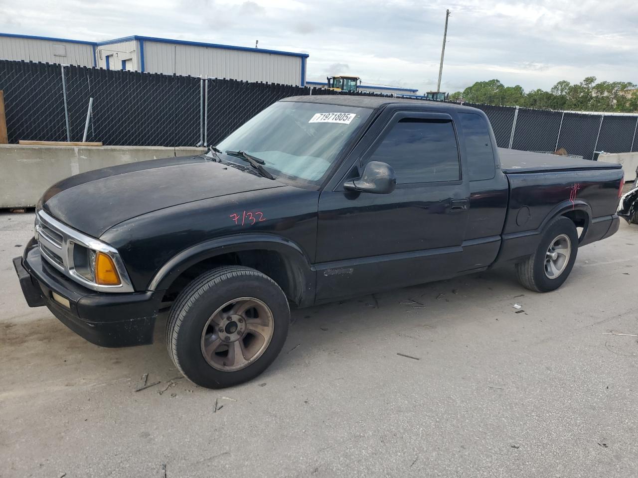1GCCS19X1T8195870